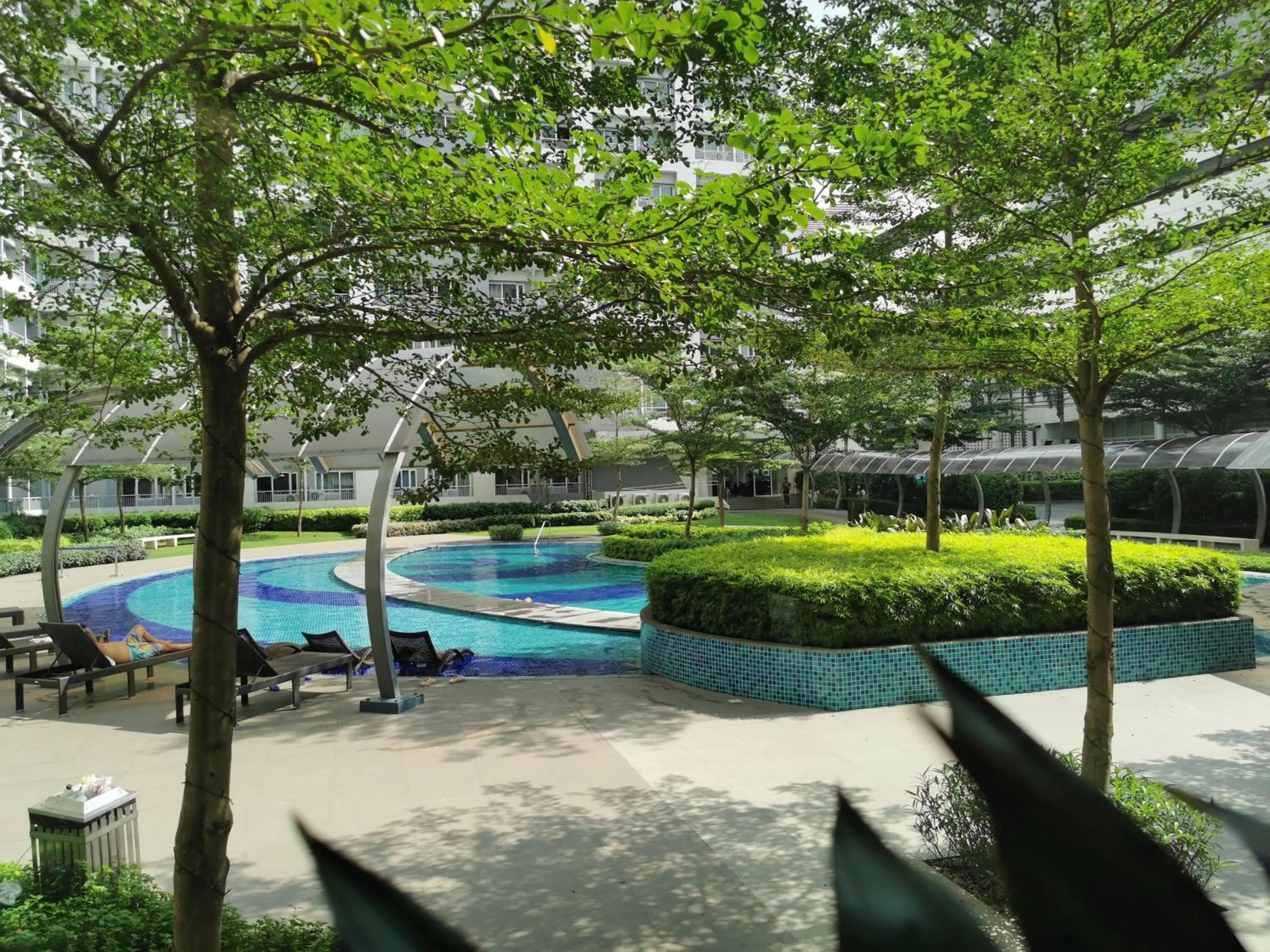 Swimming pool in Apad@graceresidences nr BGC