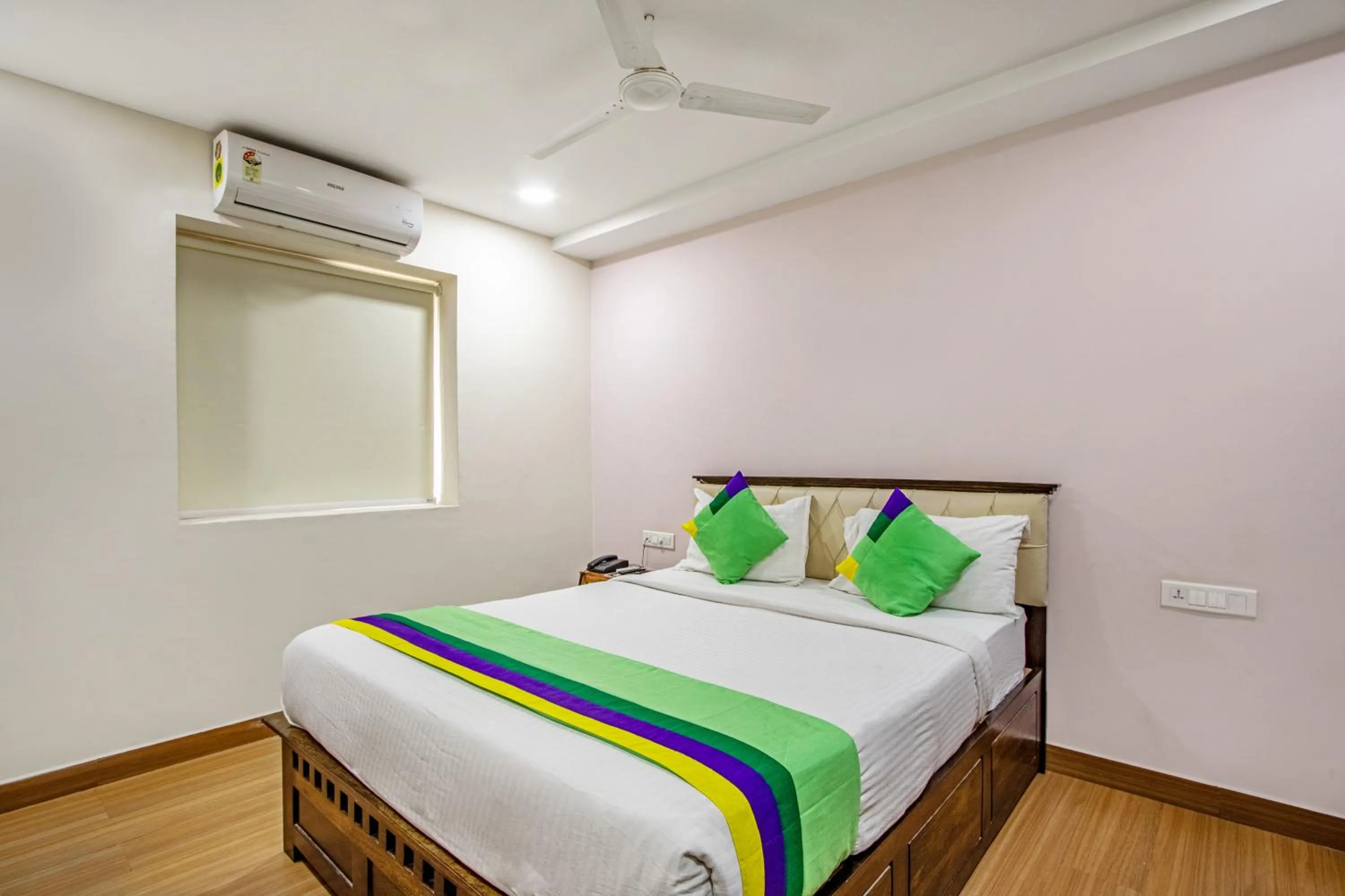 Bedroom in Treebo Purple Square