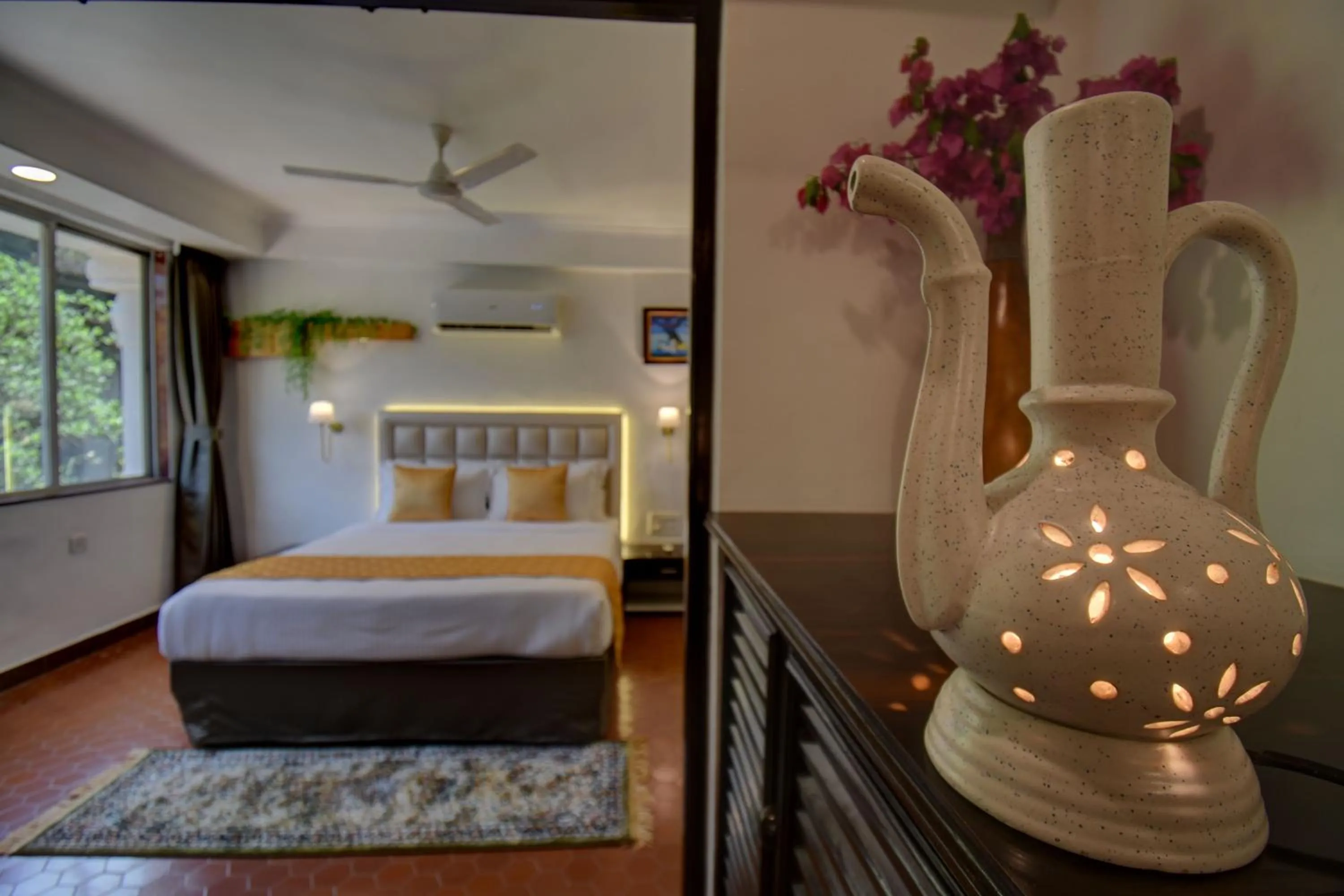 Bedroom, Bed in Elite Hotel