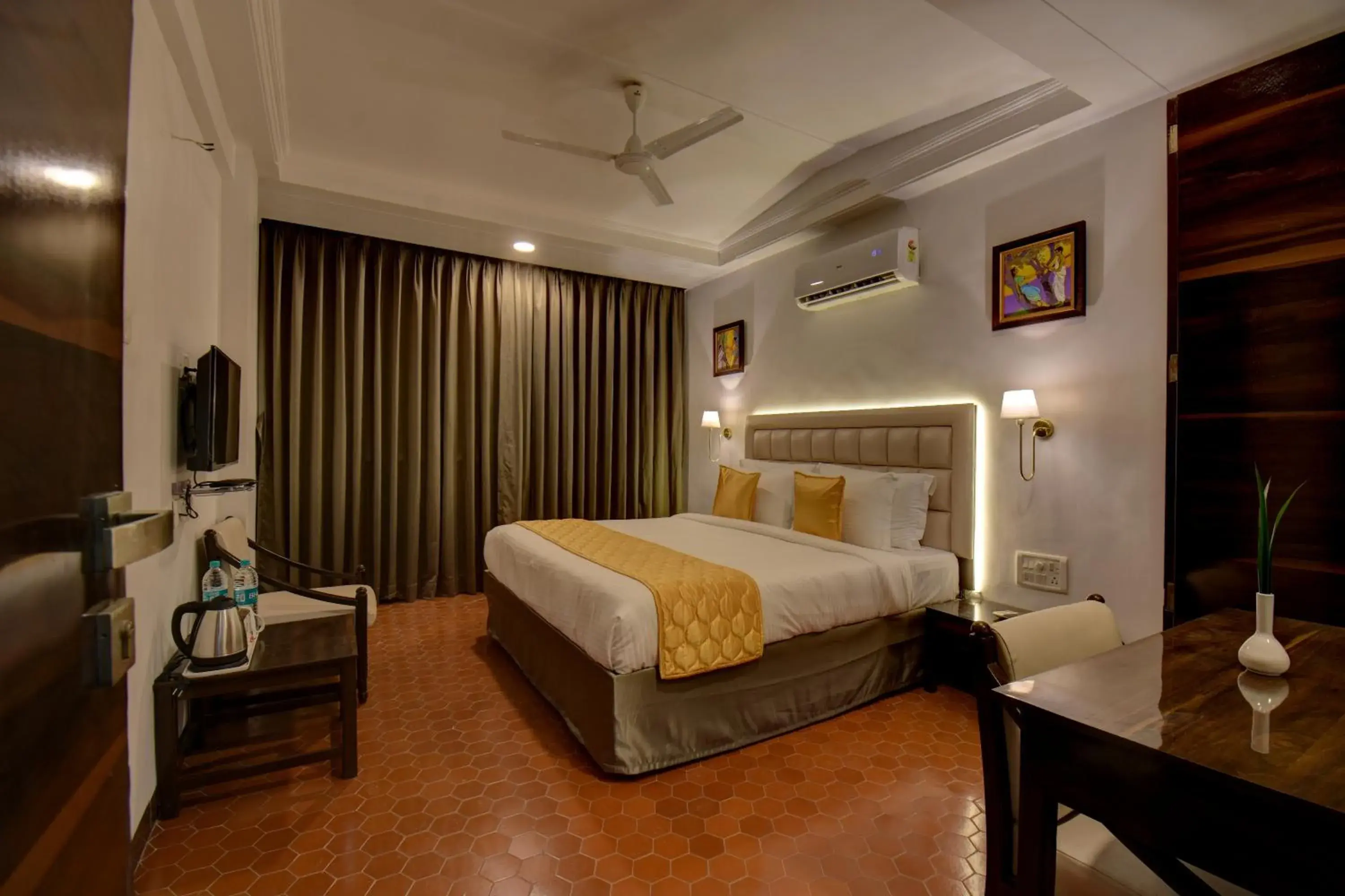 Deluxe Room in Elite Hotel Deluxe Room in Elite Hotel