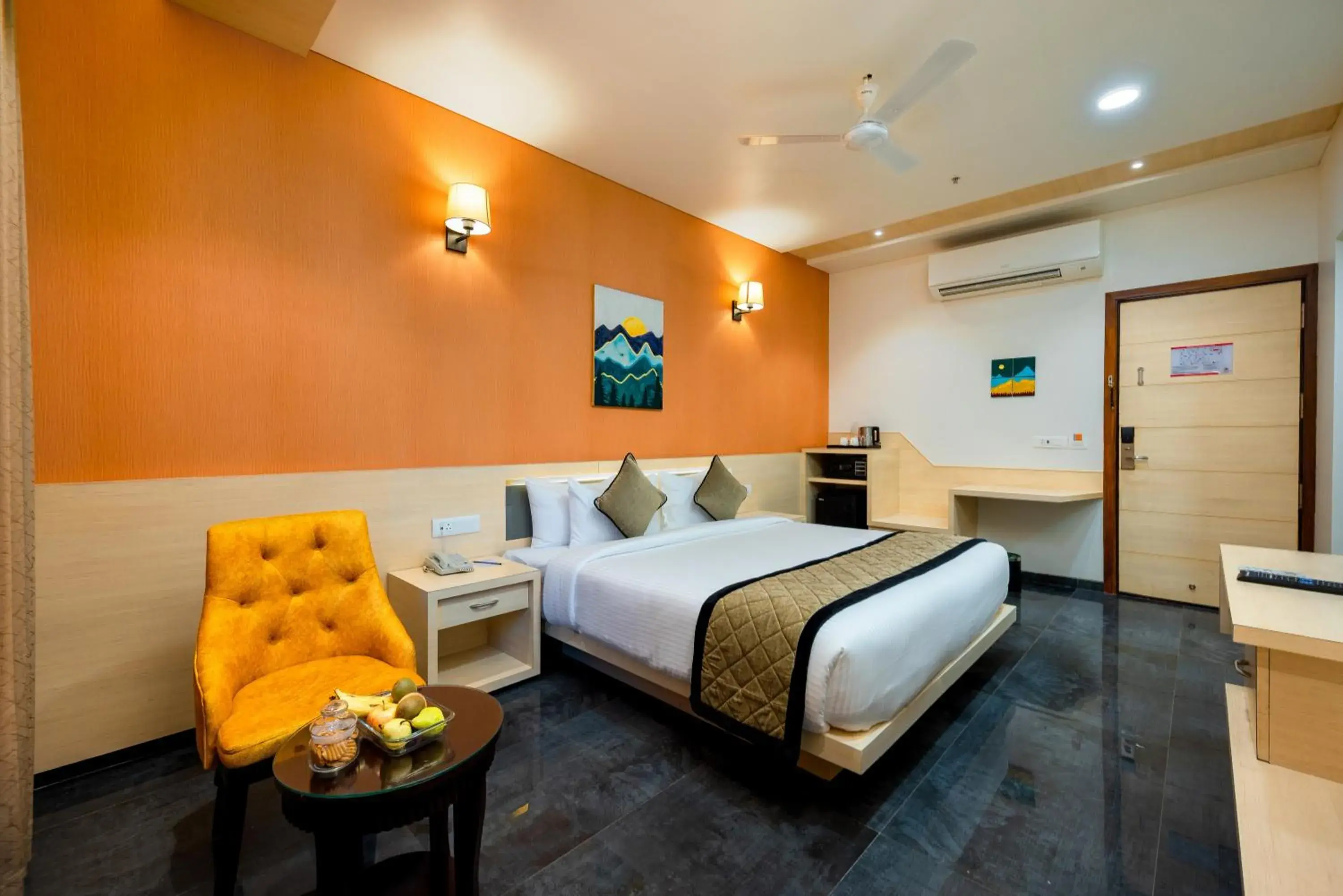 Photo of the whole room, Bed in Enrise by Sayaji Aurangabad Photo of the whole room, Bed in Enrise by Sayaji Aurangabad