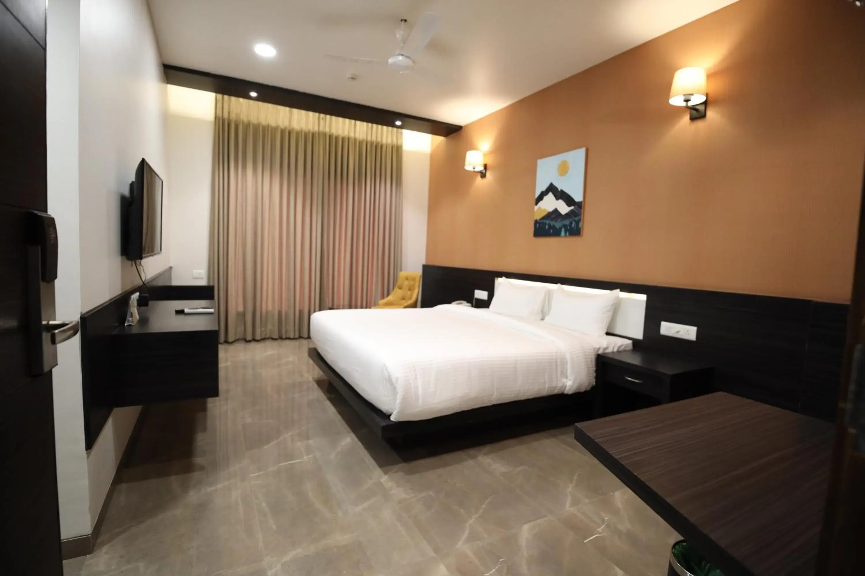 Bedroom, Bed in Enrise by Sayaji Aurangabad Bedroom, Bed in Enrise by Sayaji Aurangabad