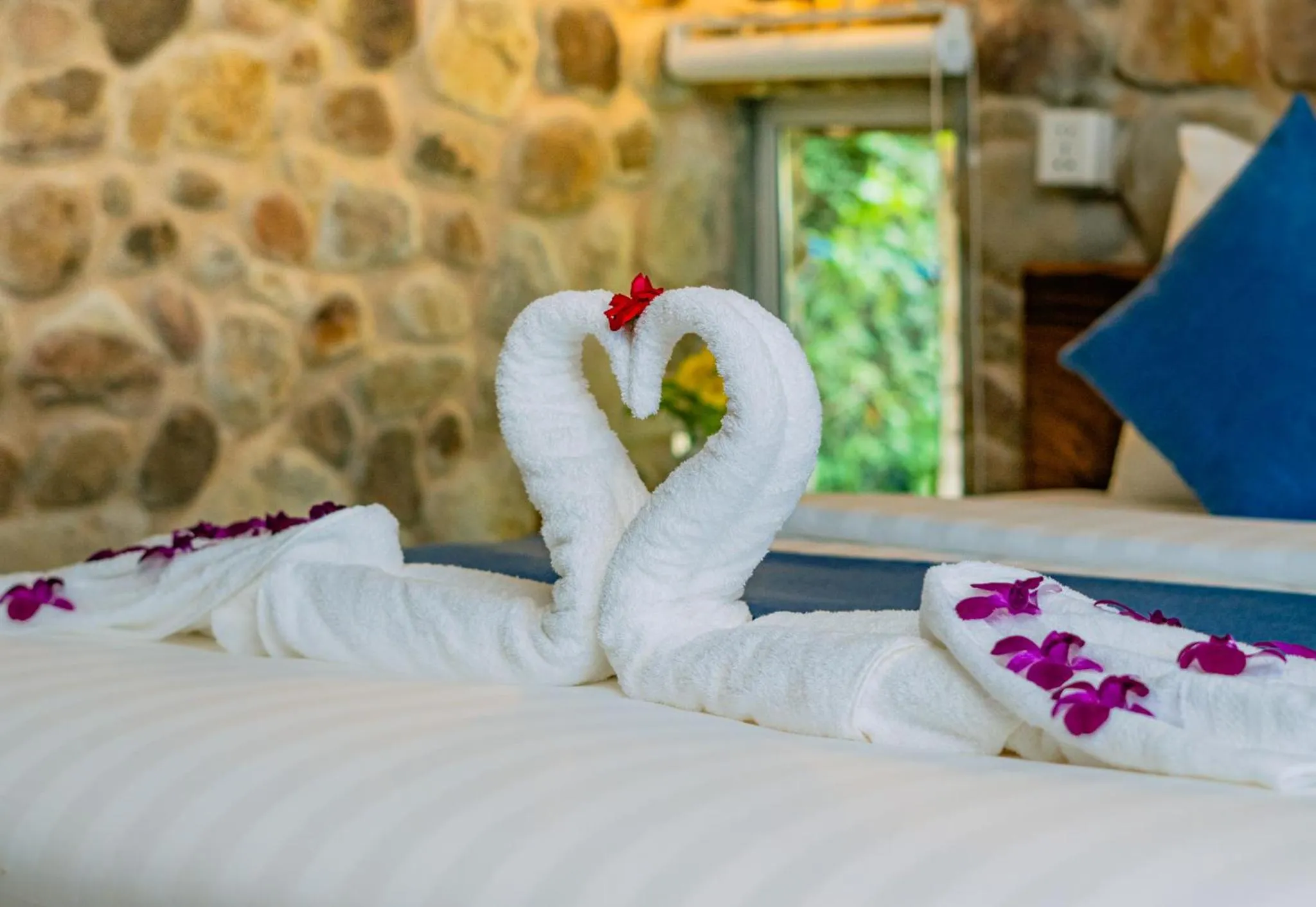 Bed in Green Valley Veal Pouch