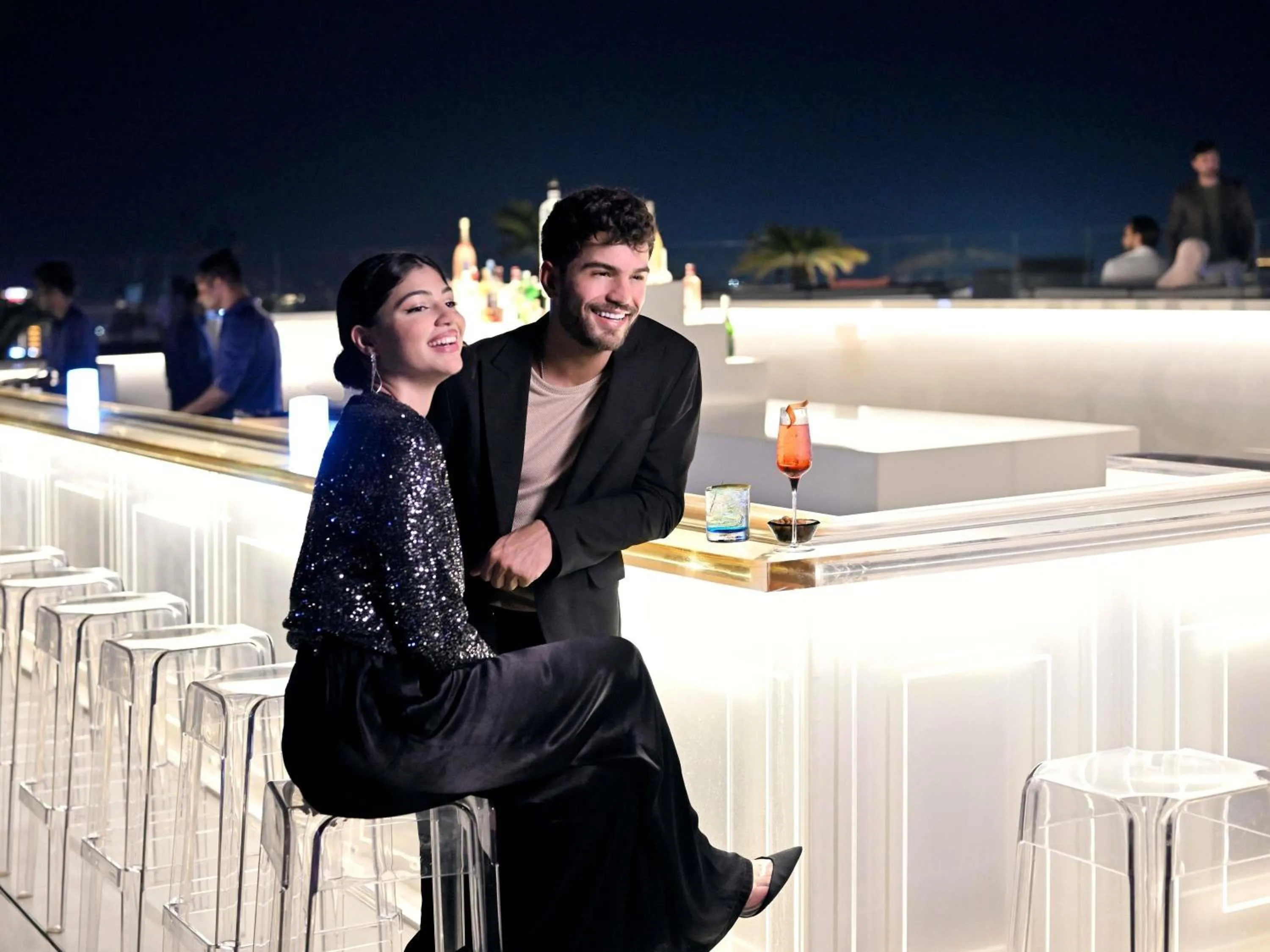 Lounge or bar in Mövenpick Resort Al Marjan Island