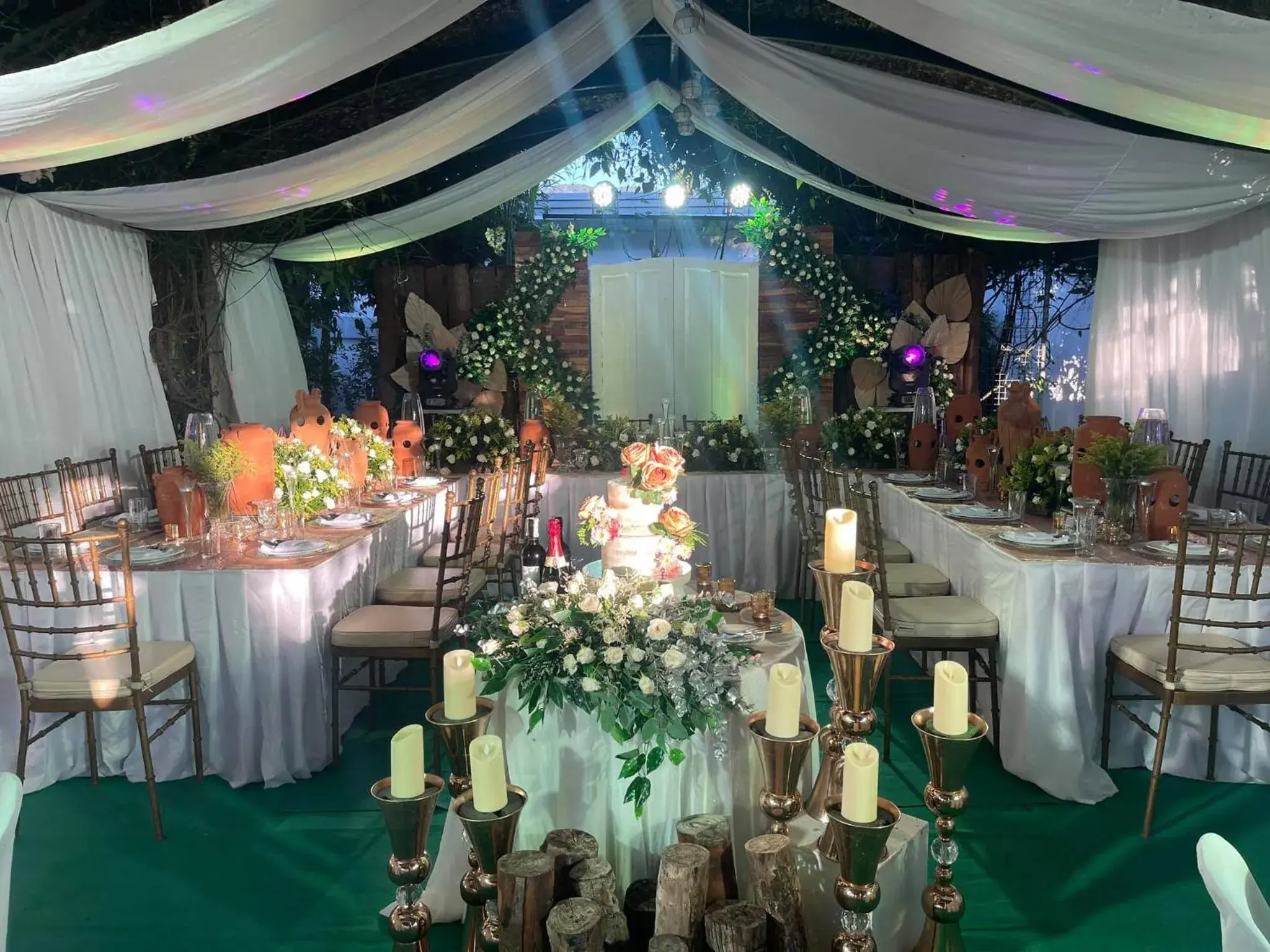 Restaurant/places to eat in Casa Cecilia Hotel Restaurant/places to eat in Casa Cecilia Hotel