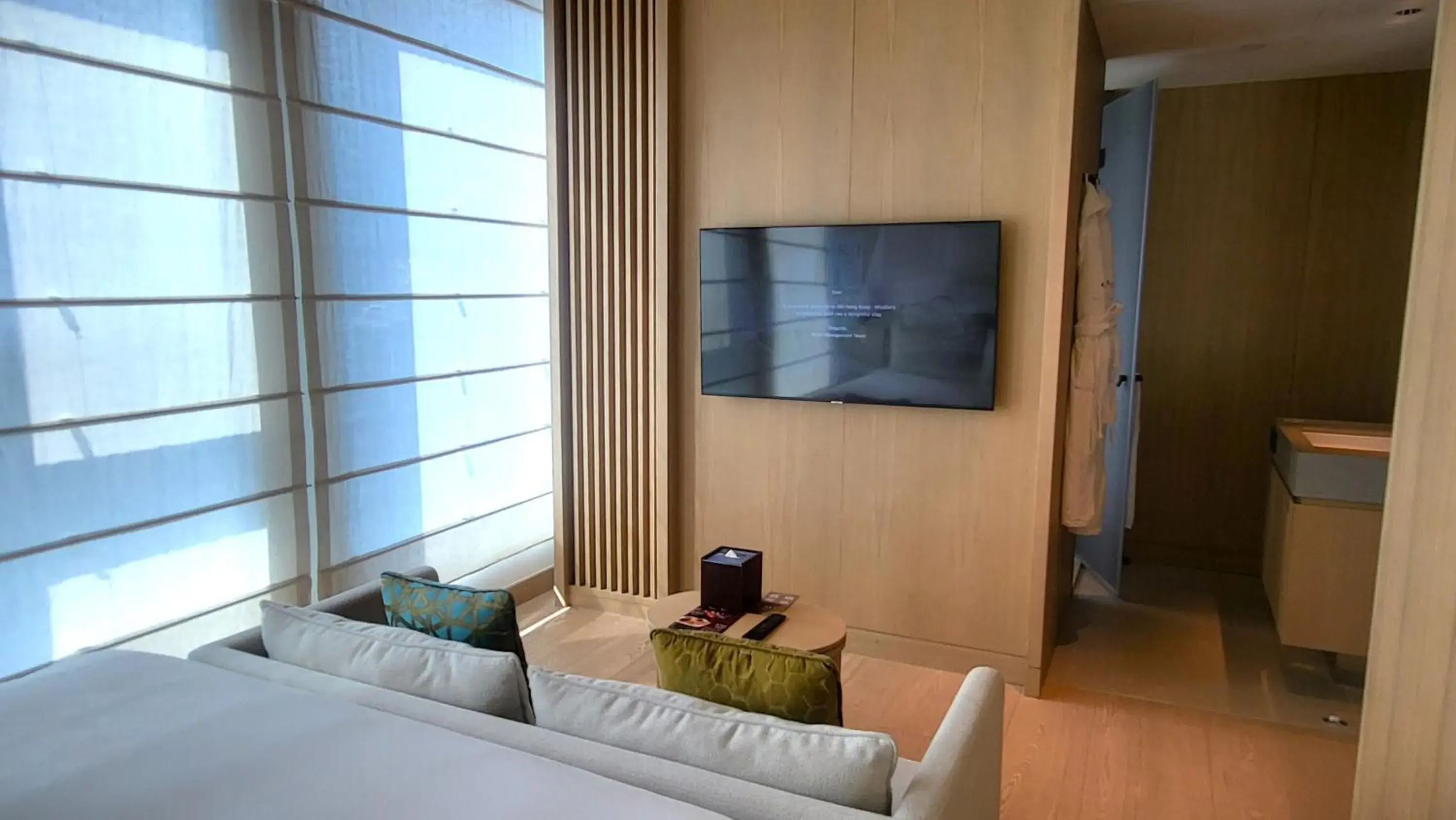 TV and multimedia, Bed in AKI Hong Kong - MGallery TV and multimedia, Bed in AKI Hong Kong - MGallery