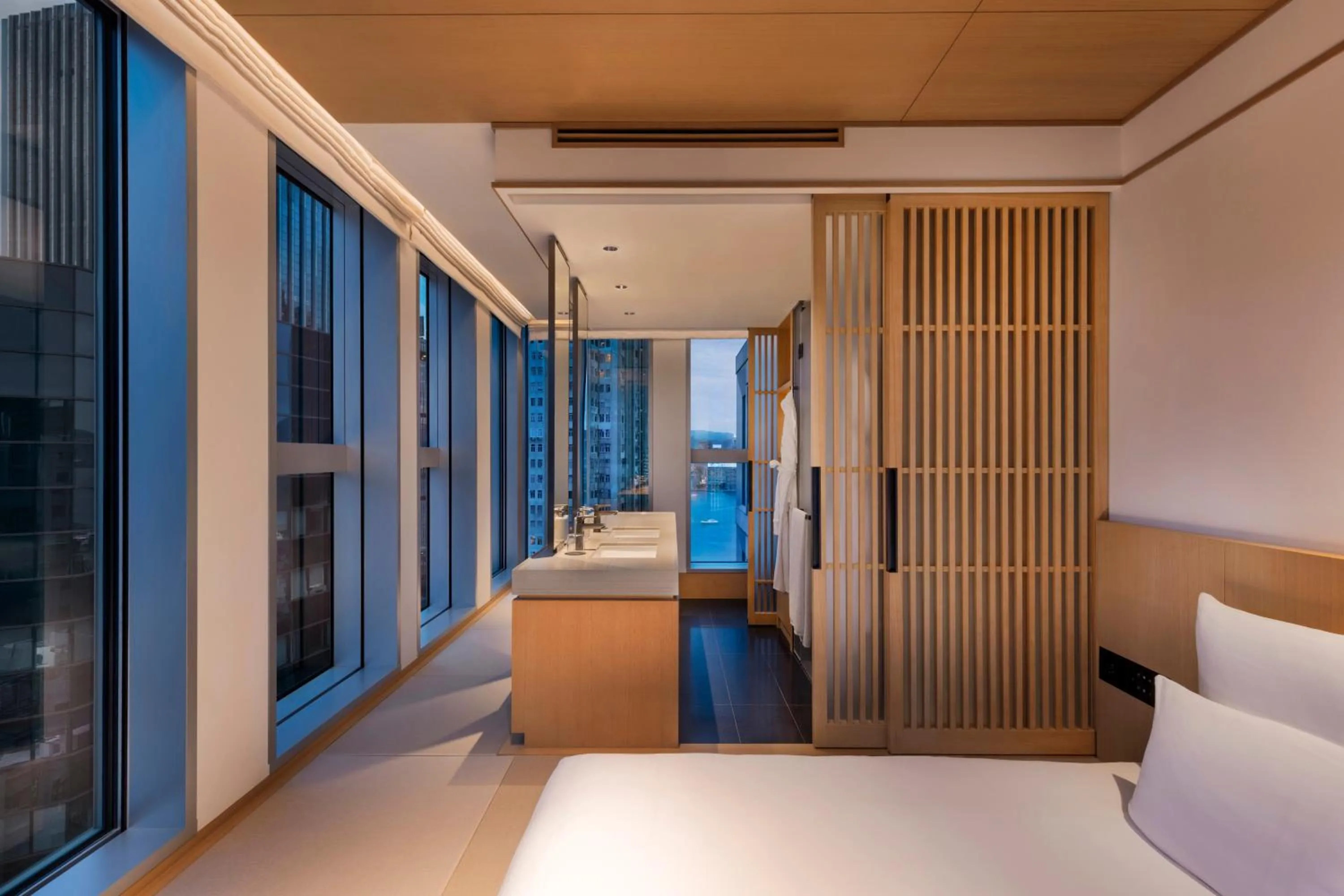 View (from property/room), Bed in AKI Hotel Hong Kong - MGallery Collection