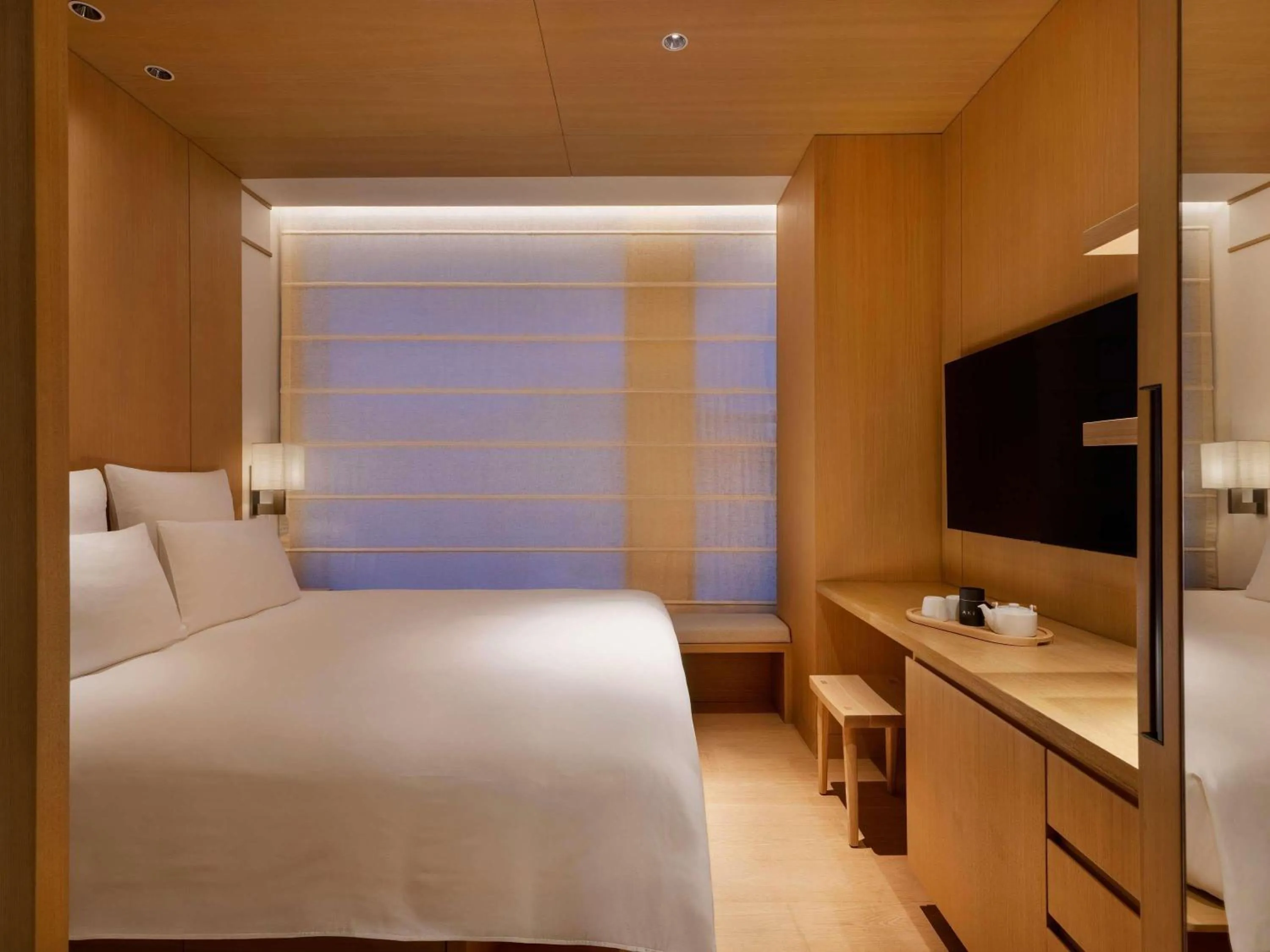 Bedroom, Bed in AKI Hotel Hong Kong - MGallery Collection