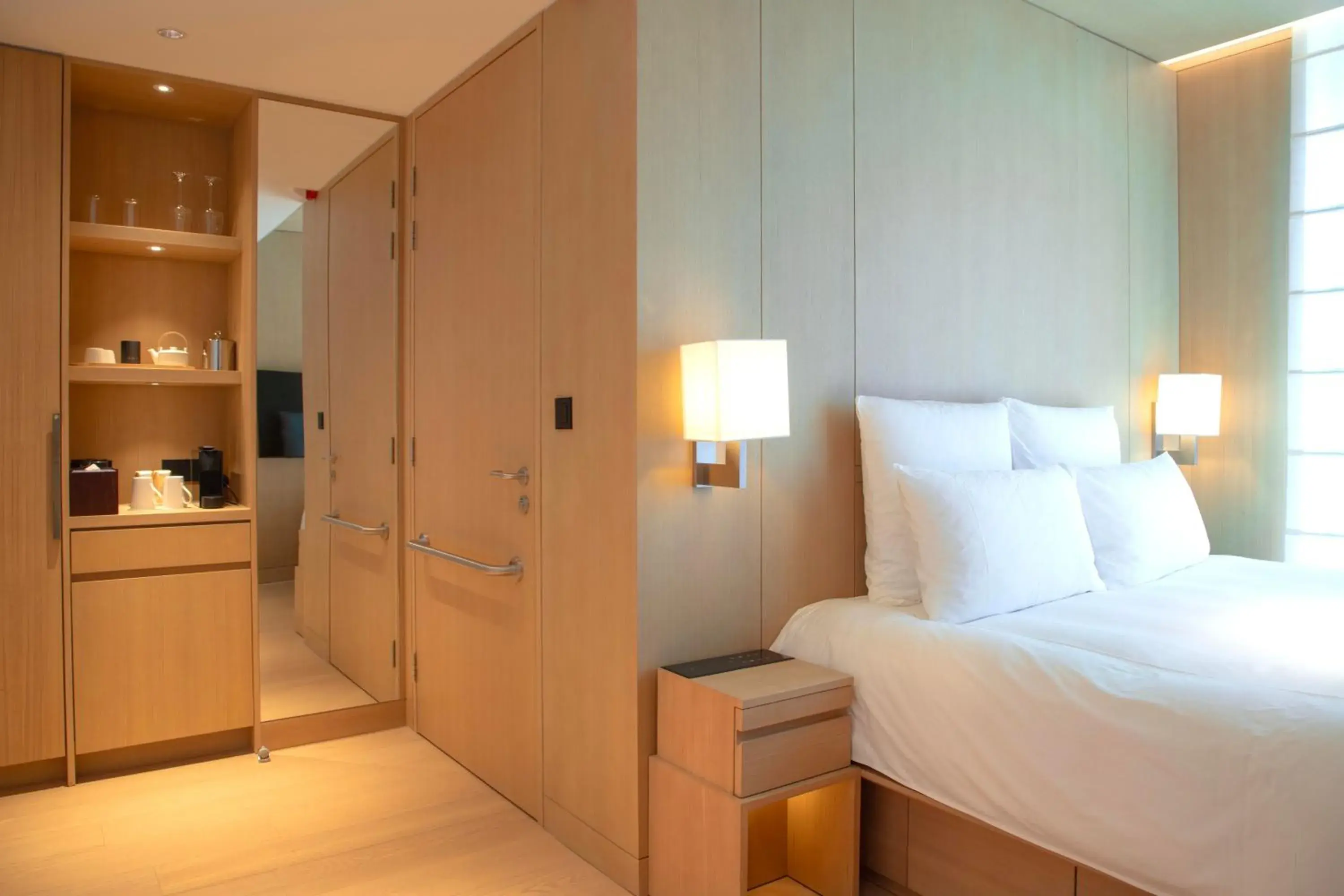 Superior Room - Accessible in AKI Hotel Hong Kong - MGallery Collection Superior Room - Accessible in AKI Hotel Hong Kong - MGallery Collection