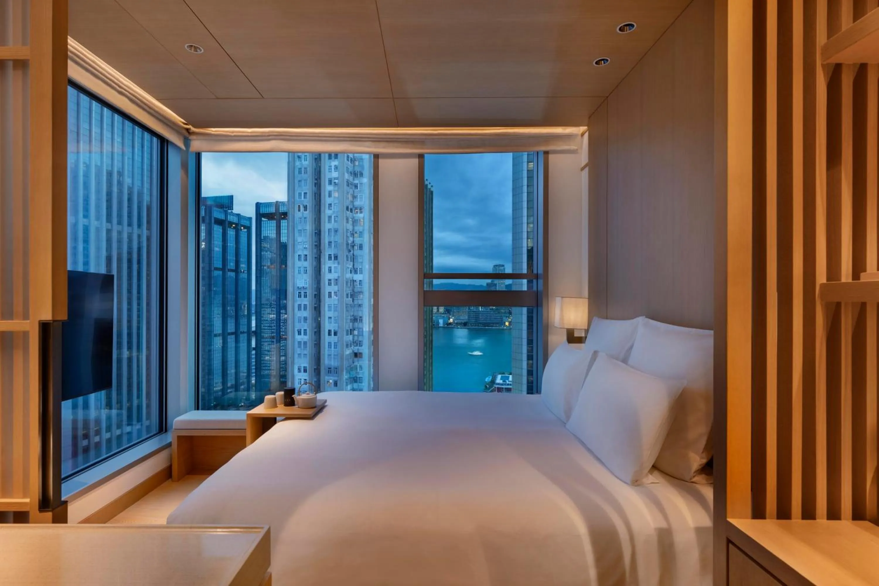 View (from property/room), Bed in AKI Hotel Hong Kong - MGallery Collection