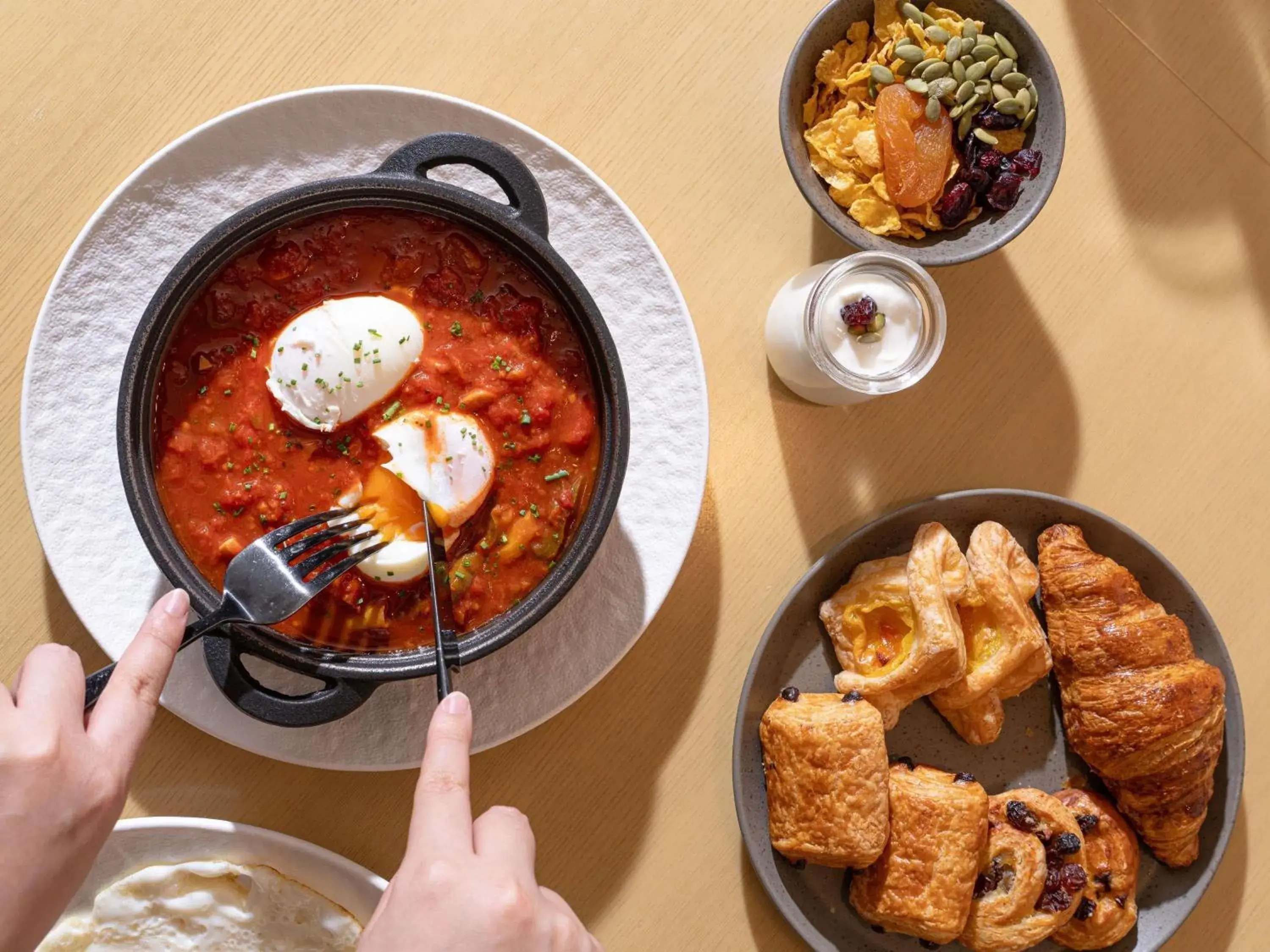 Breakfast in AKI Hotel Hong Kong - MGallery Collection Breakfast in AKI Hotel Hong Kong - MGallery Collection