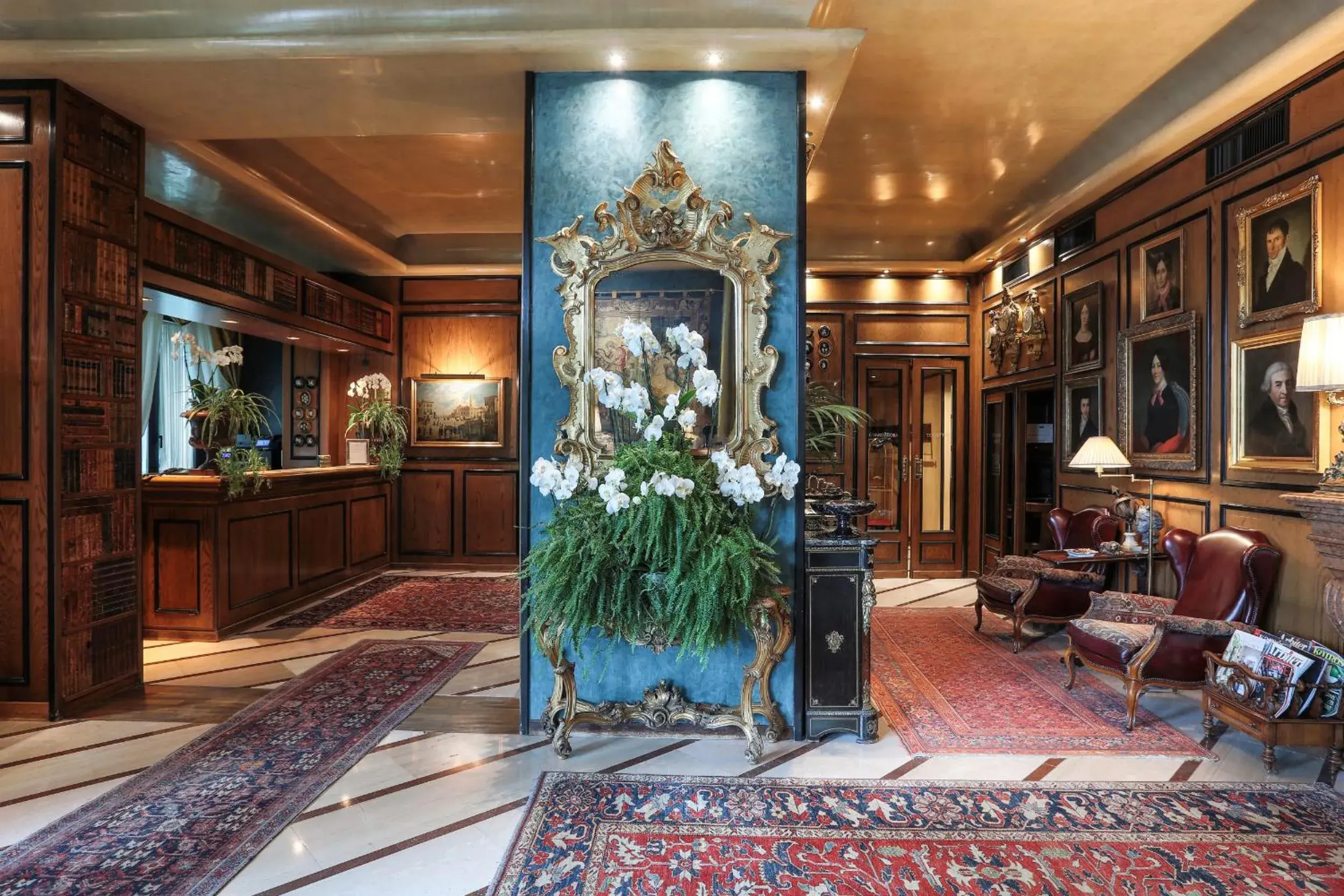 Lobby or reception in Hotel de la Ville Monza - Small Luxury Hotels of the World Lobby or reception in Hotel de la Ville Monza - Small Luxury Hotels of the World
