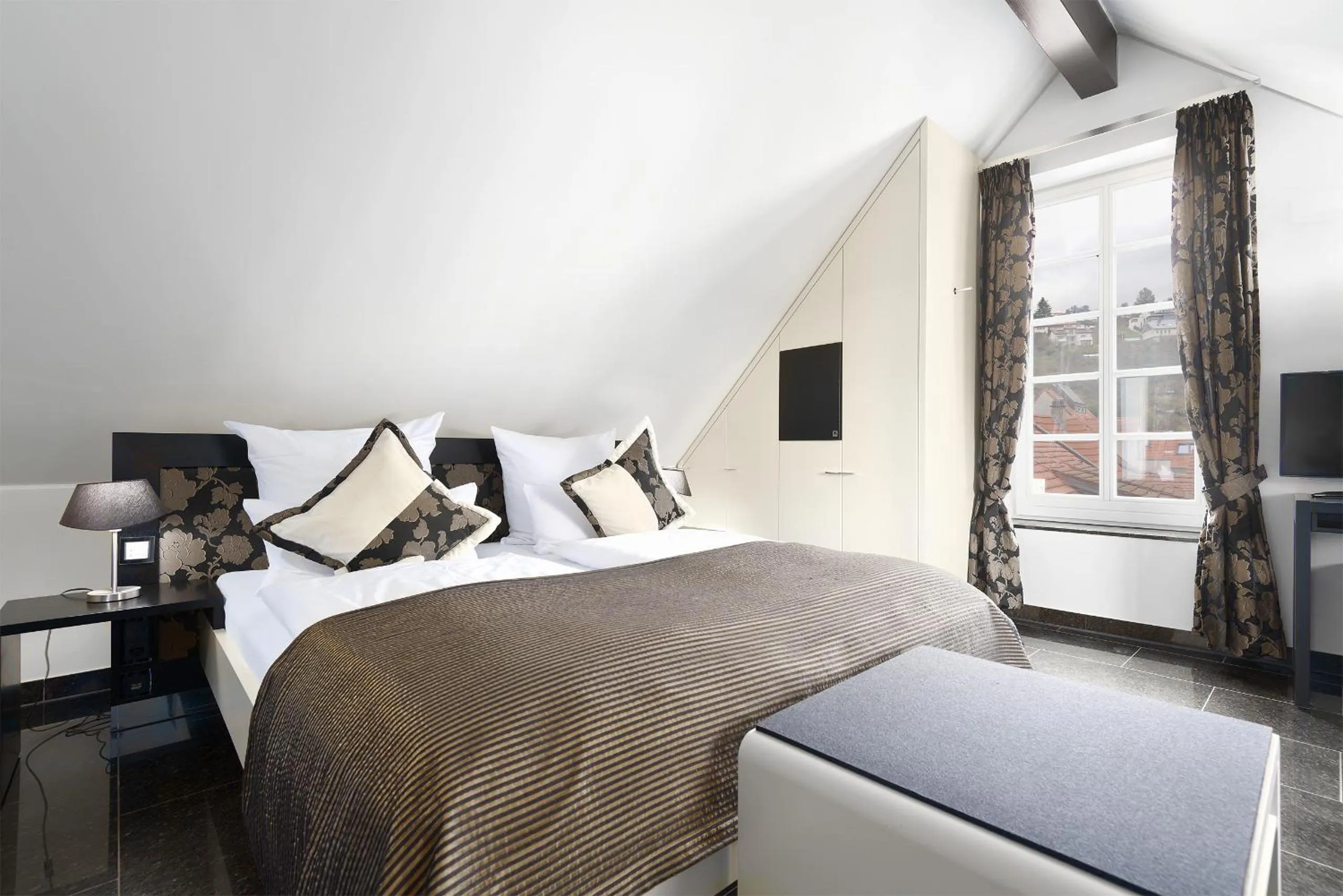 Bed in Kaiser Kulturhotel