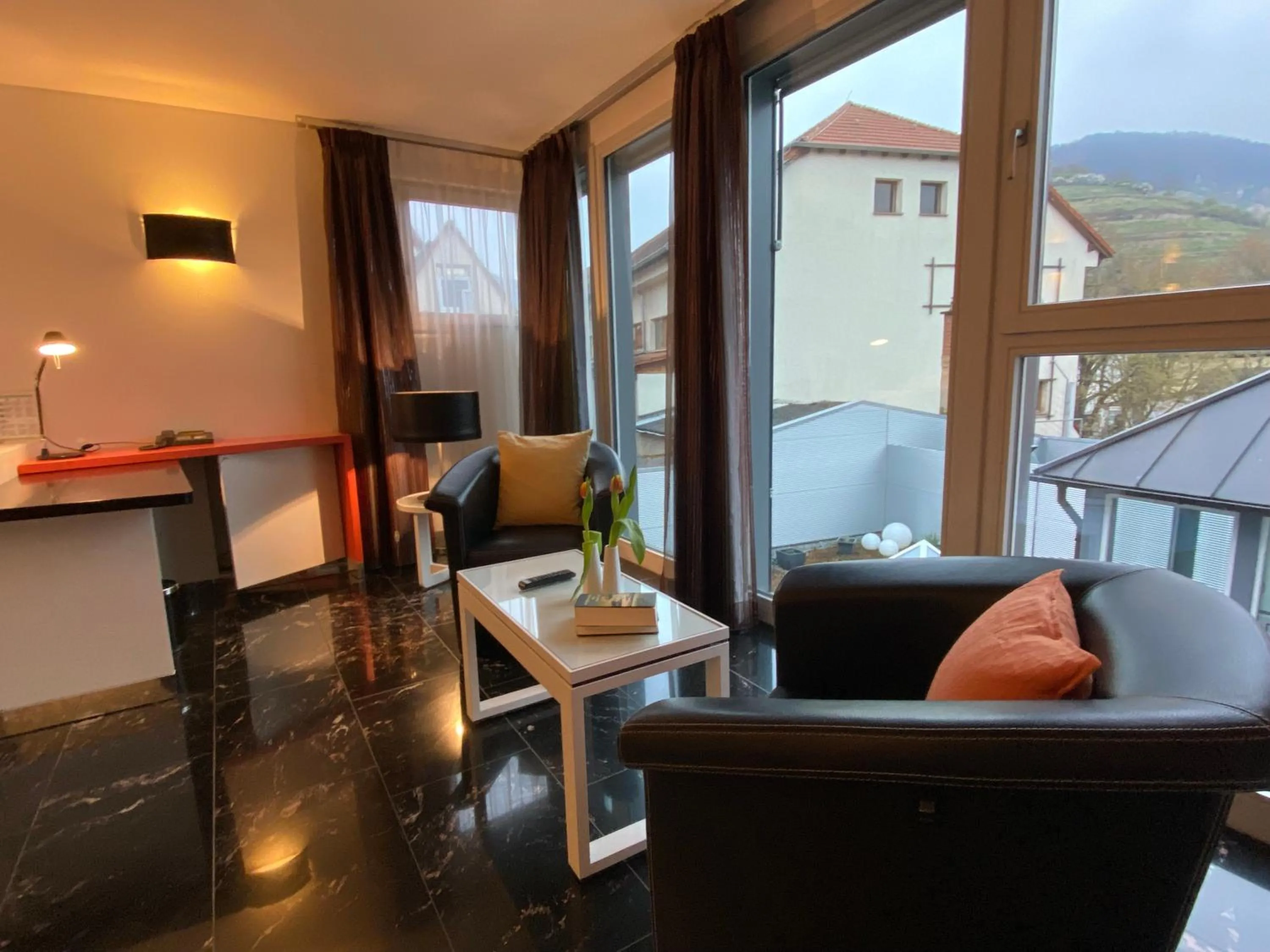 Living room in TRIP INN Kaiser Hotel & Restaurant Heidelberg-Schriesheim