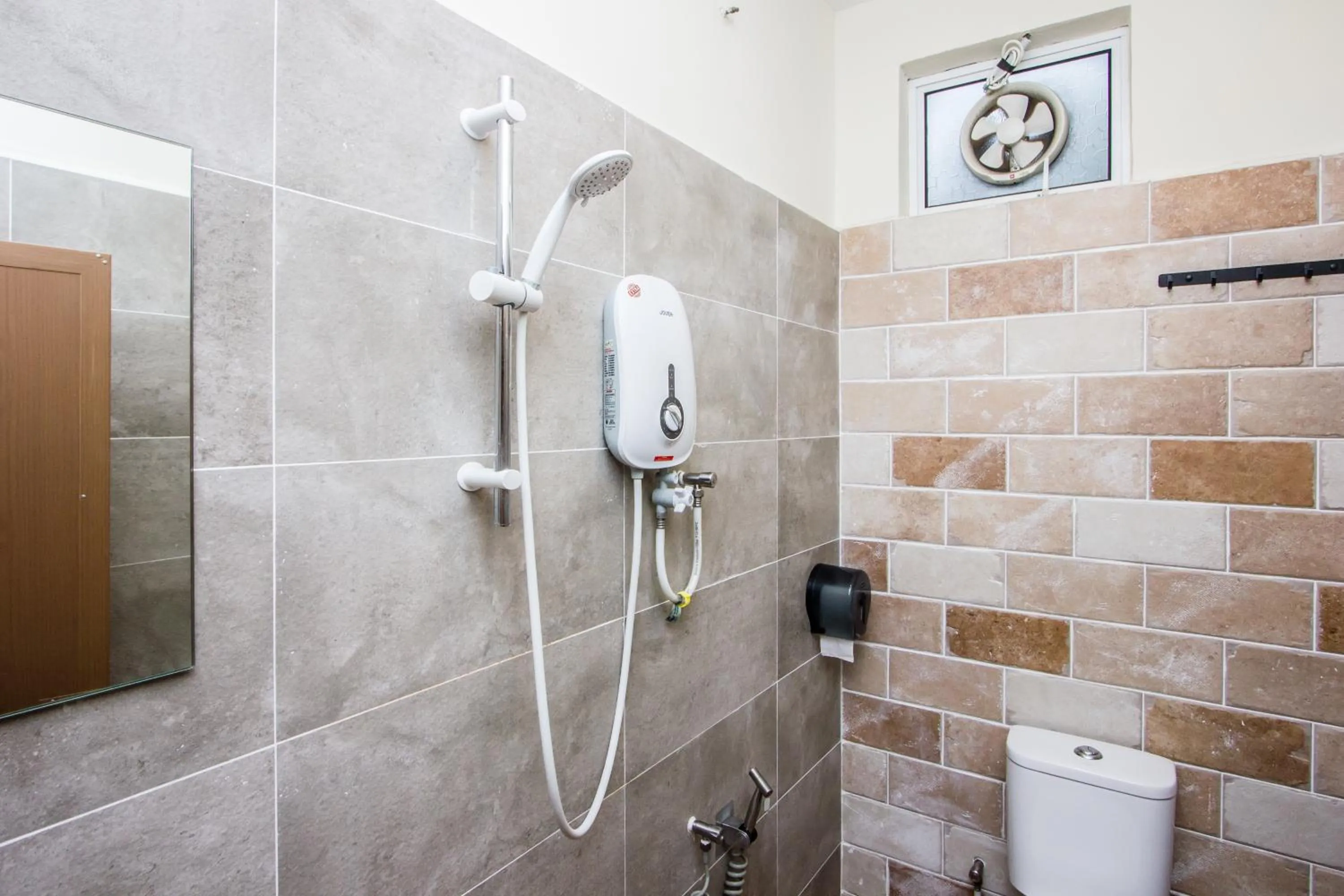 Shower in Surprised Homestay Butterworth