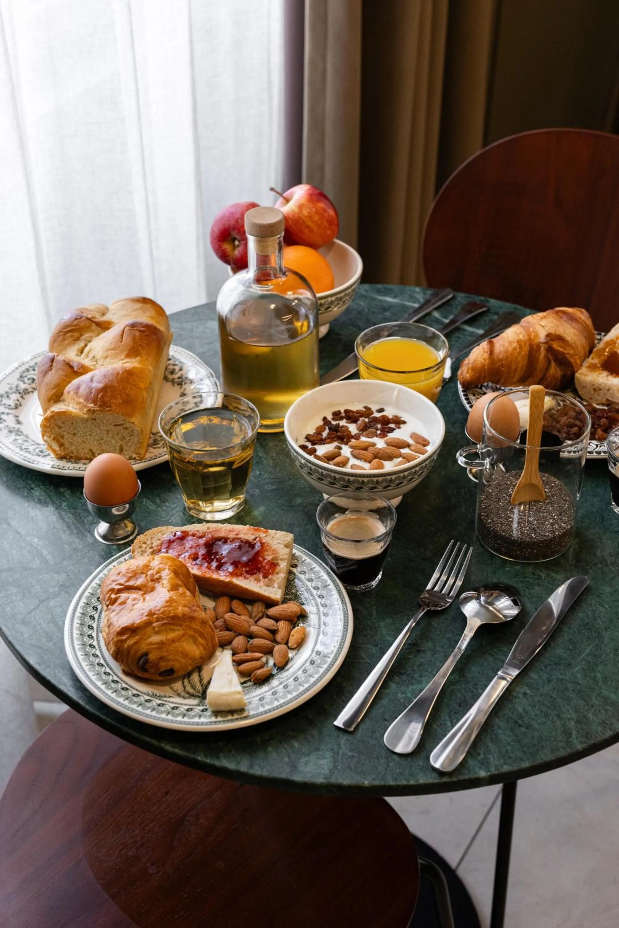 Breakfast in Hôtel Préfecture - Entrée autonome, réception en ligne - Encore Mieux