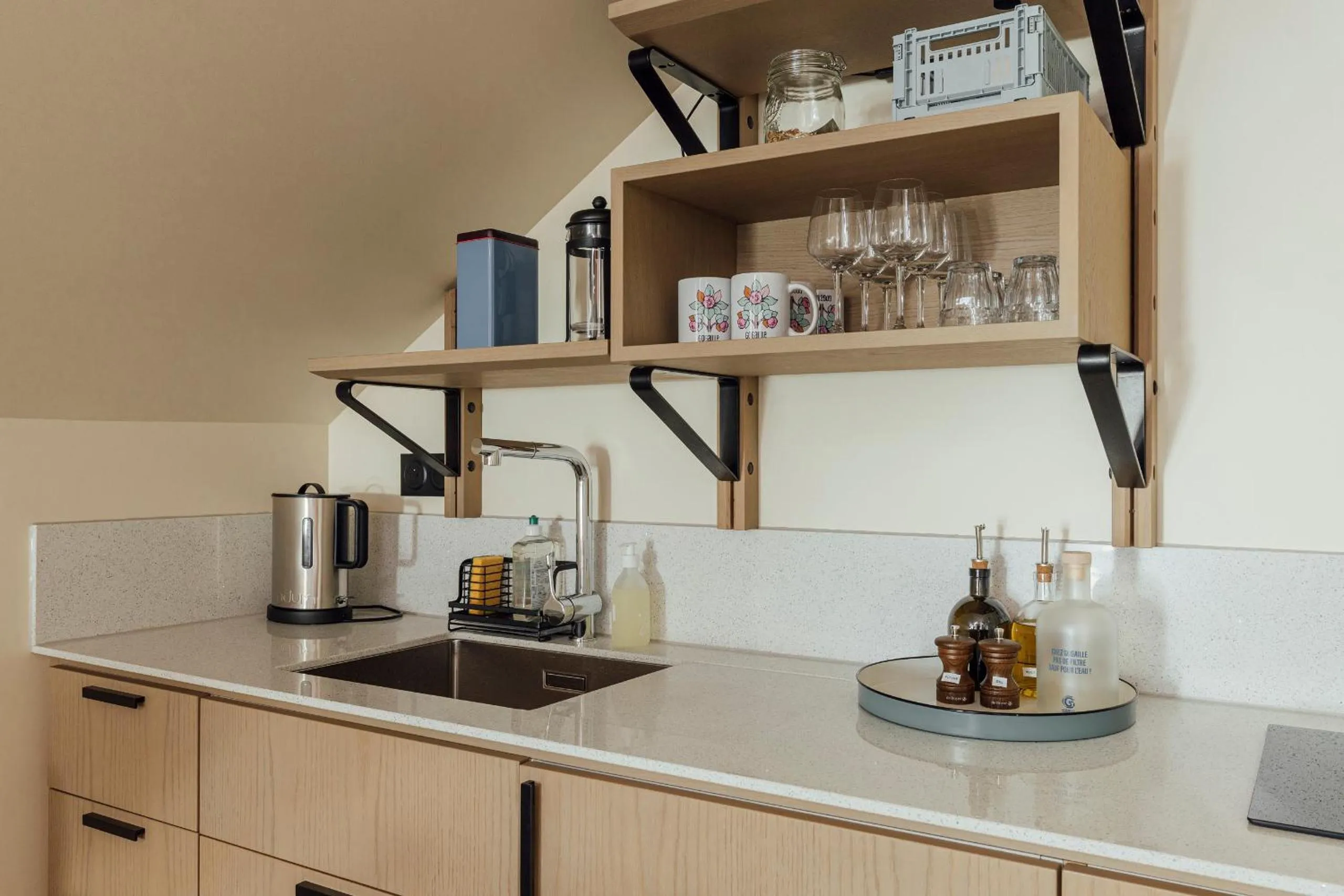 Coffee/tea facilities in Hôtel Préfecture - Entrée autonome, réception en ligne - Encore Mieux