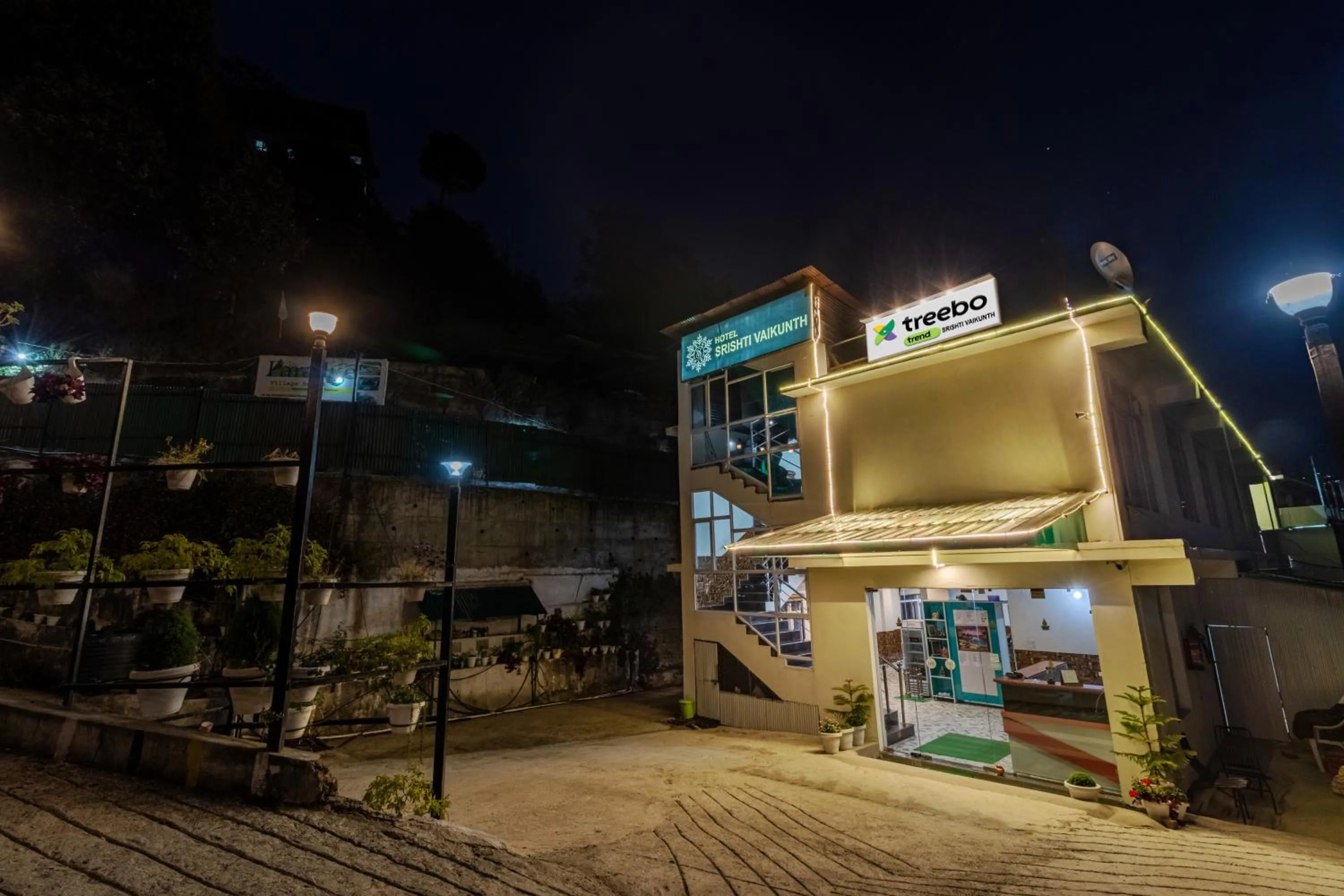 Facade/entrance in Treebo Srishti Vaikunth With Mountain View