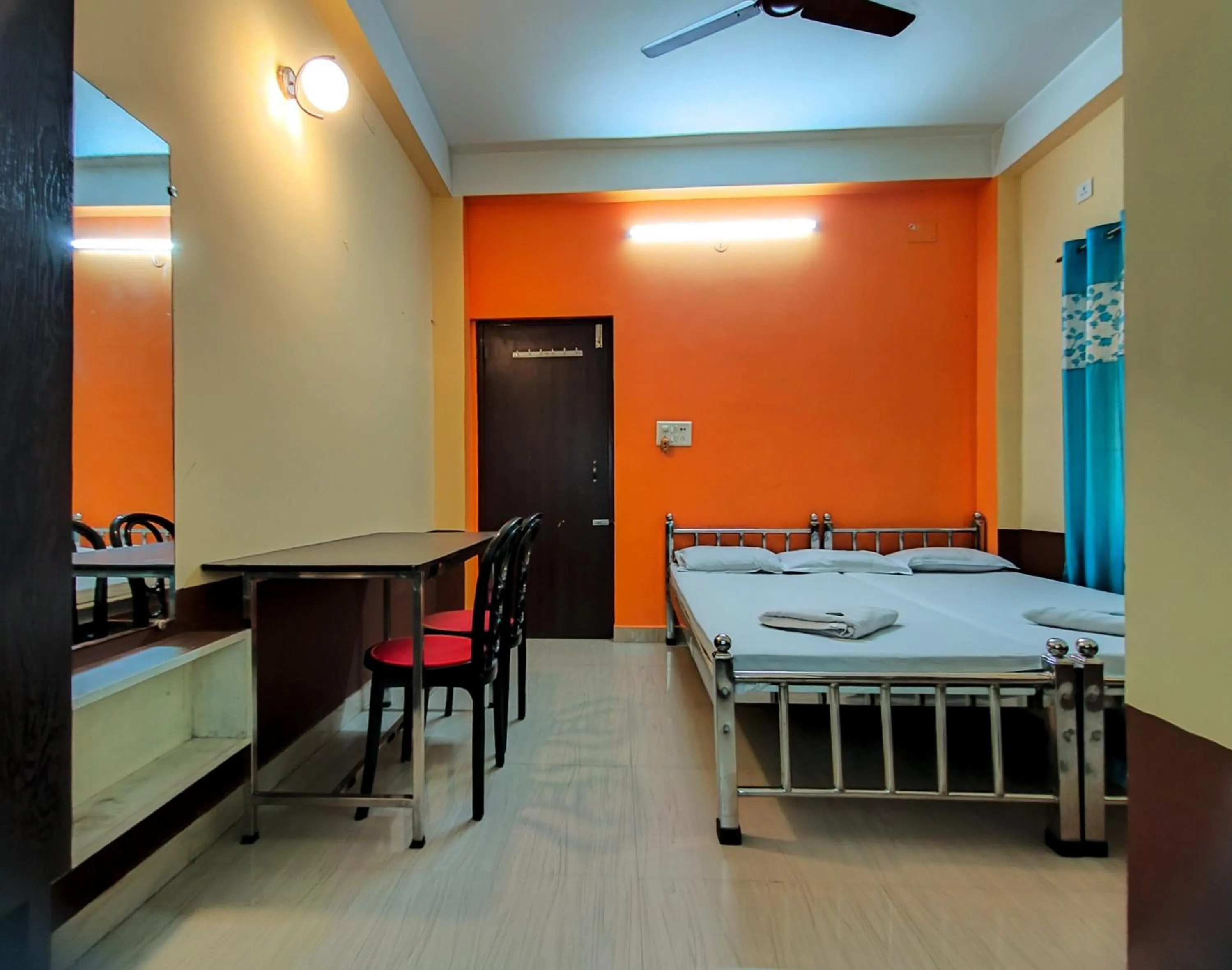 air conditioner, Bed in Ushashee Amidst Nature