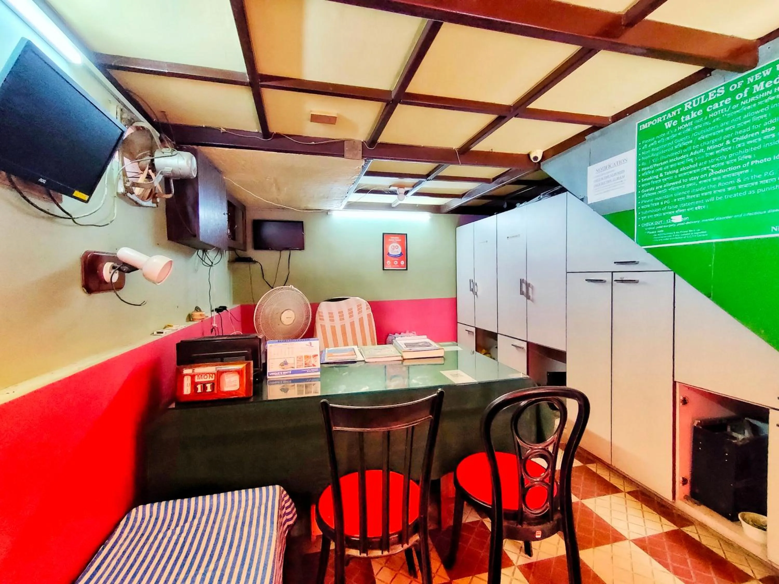 Communal lounge/ TV room in Ushashee Amidst Nature