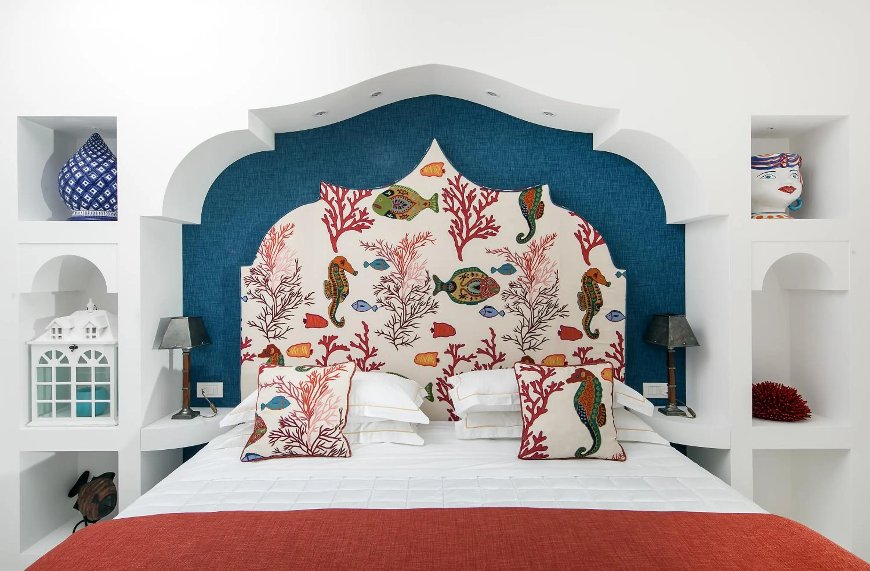 Decorative detail, Bed in Hotel Onda Verde