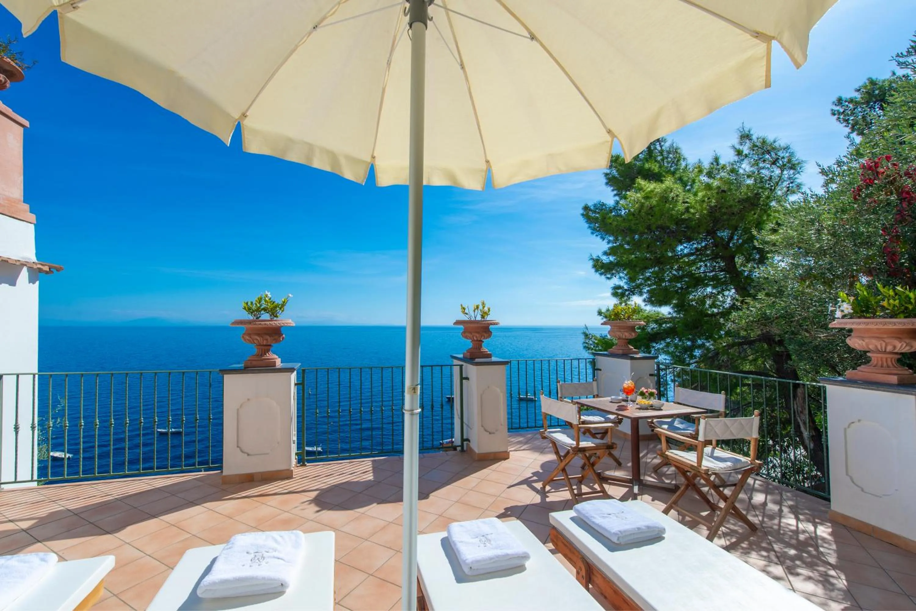 Patio in Hotel Onda Verde