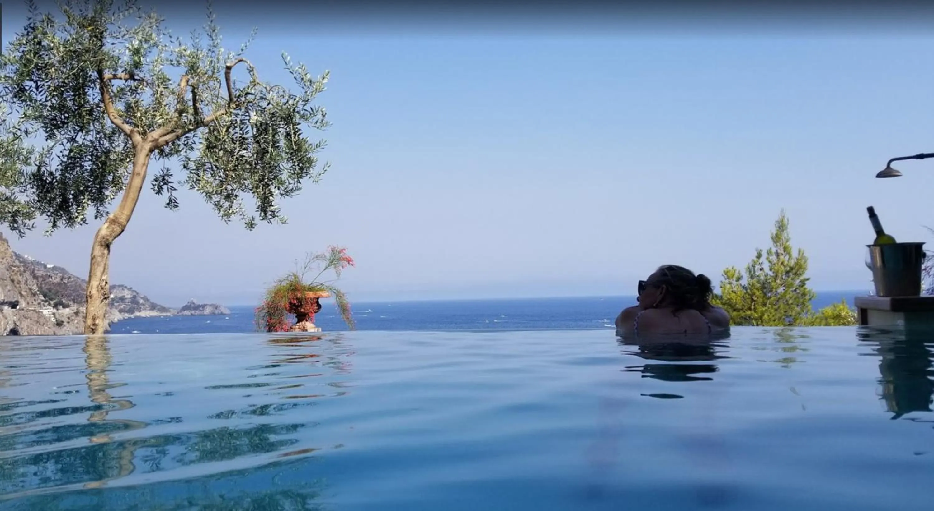 Swimming pool in Hotel Onda Verde