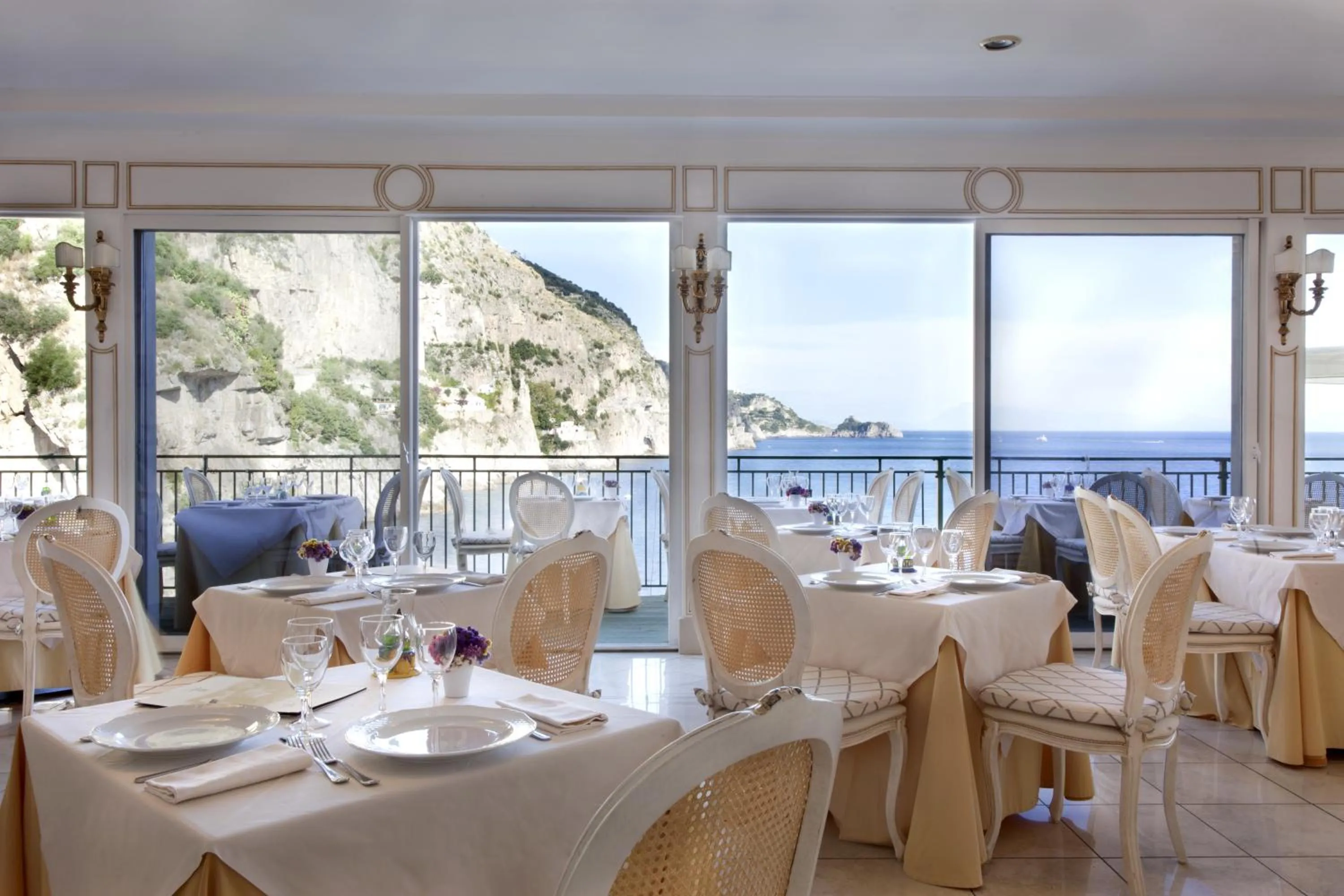 Restaurant/places to eat in Hotel Onda Verde