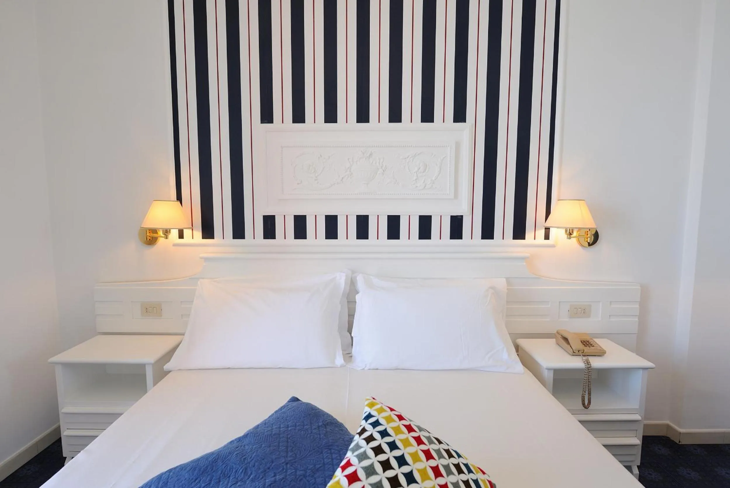 View (from property/room), Bed in Hotel La Bussola