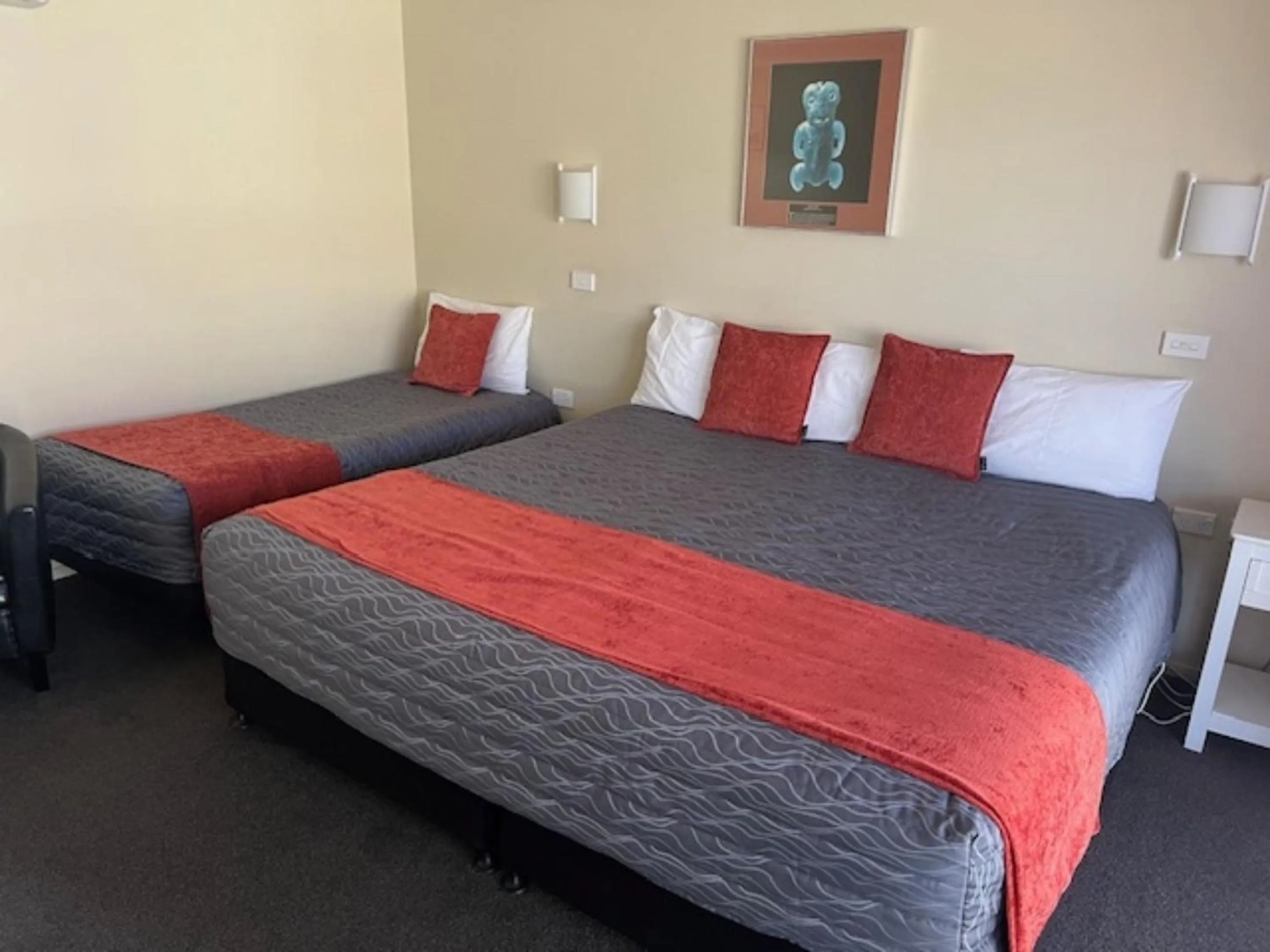 Bed in Scenicland Motels