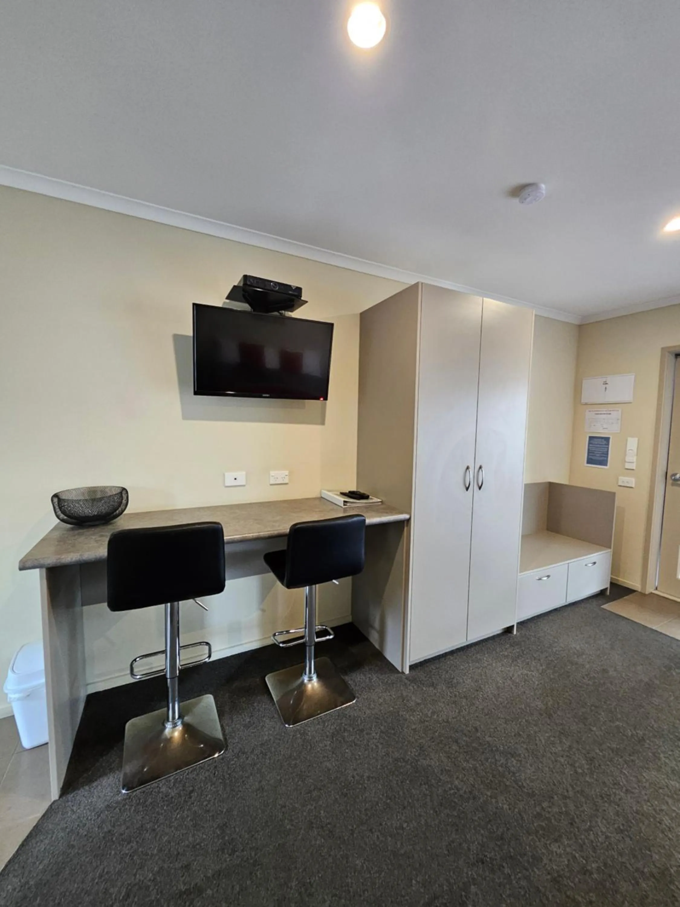 TV and multimedia in Scenicland Motels