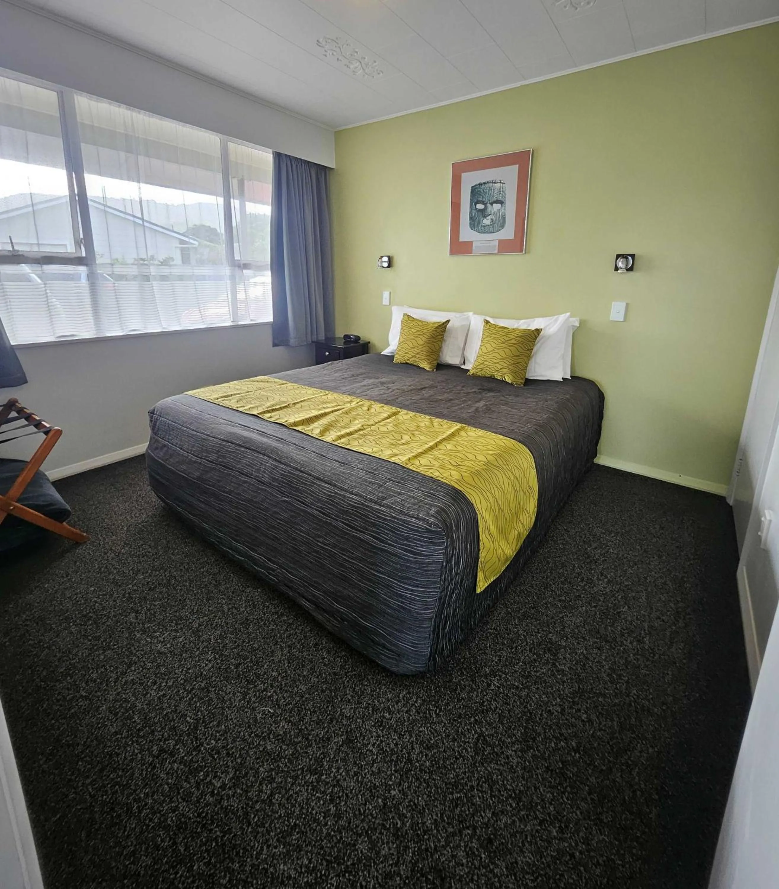 Bedroom, Bed in Scenicland Motels