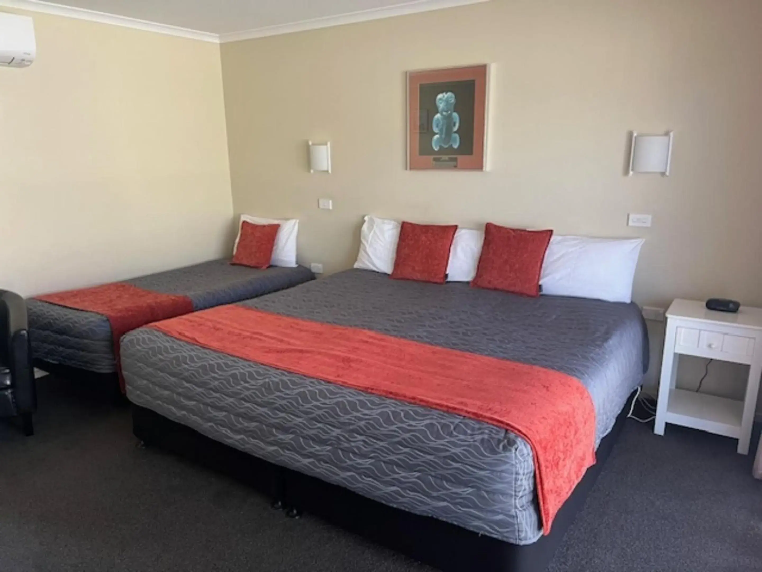 Bedroom, Bed in Scenicland Motels Bedroom, Bed in Scenicland Motels