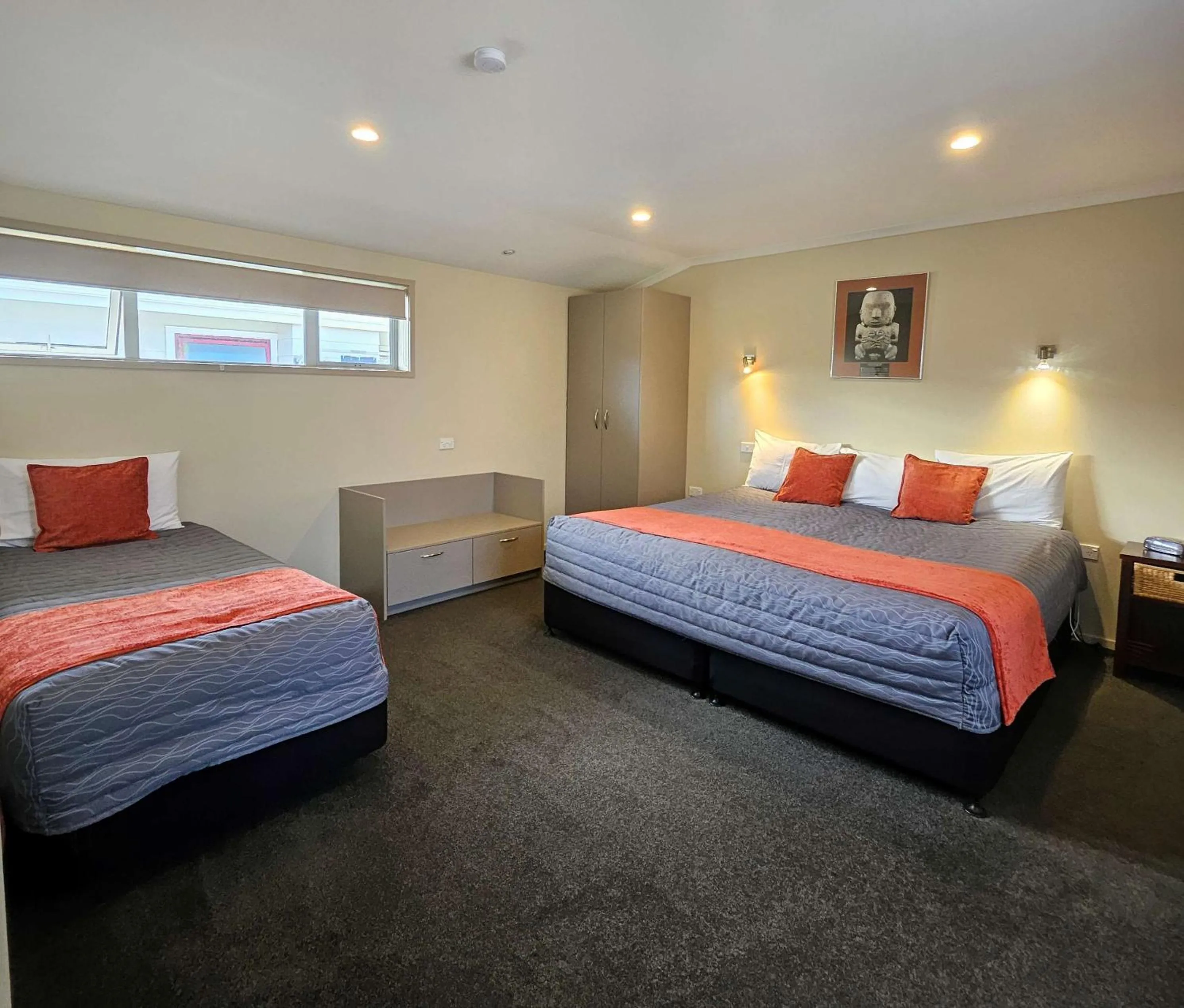 Bedroom, Bed in Scenicland Motels