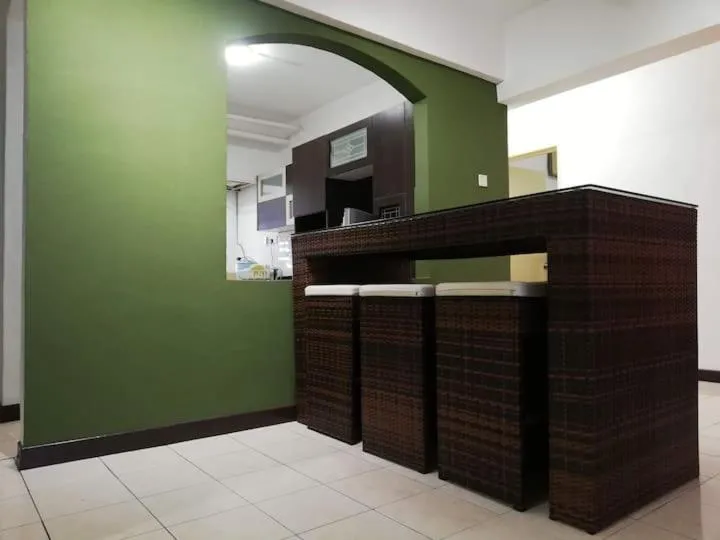 3 Rooms 10 pax VKA near LRT Axiata Bkt-Jalil IMU APU