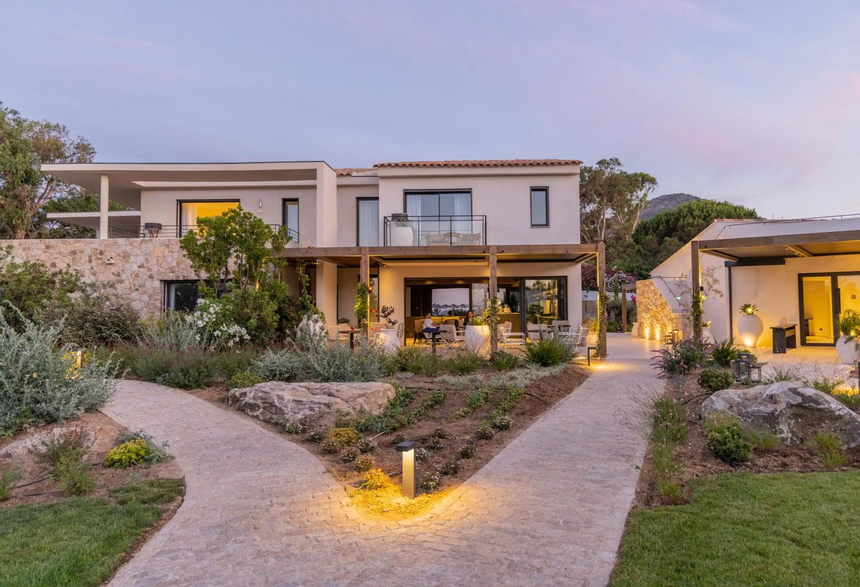 Property building in Casa Paradisu