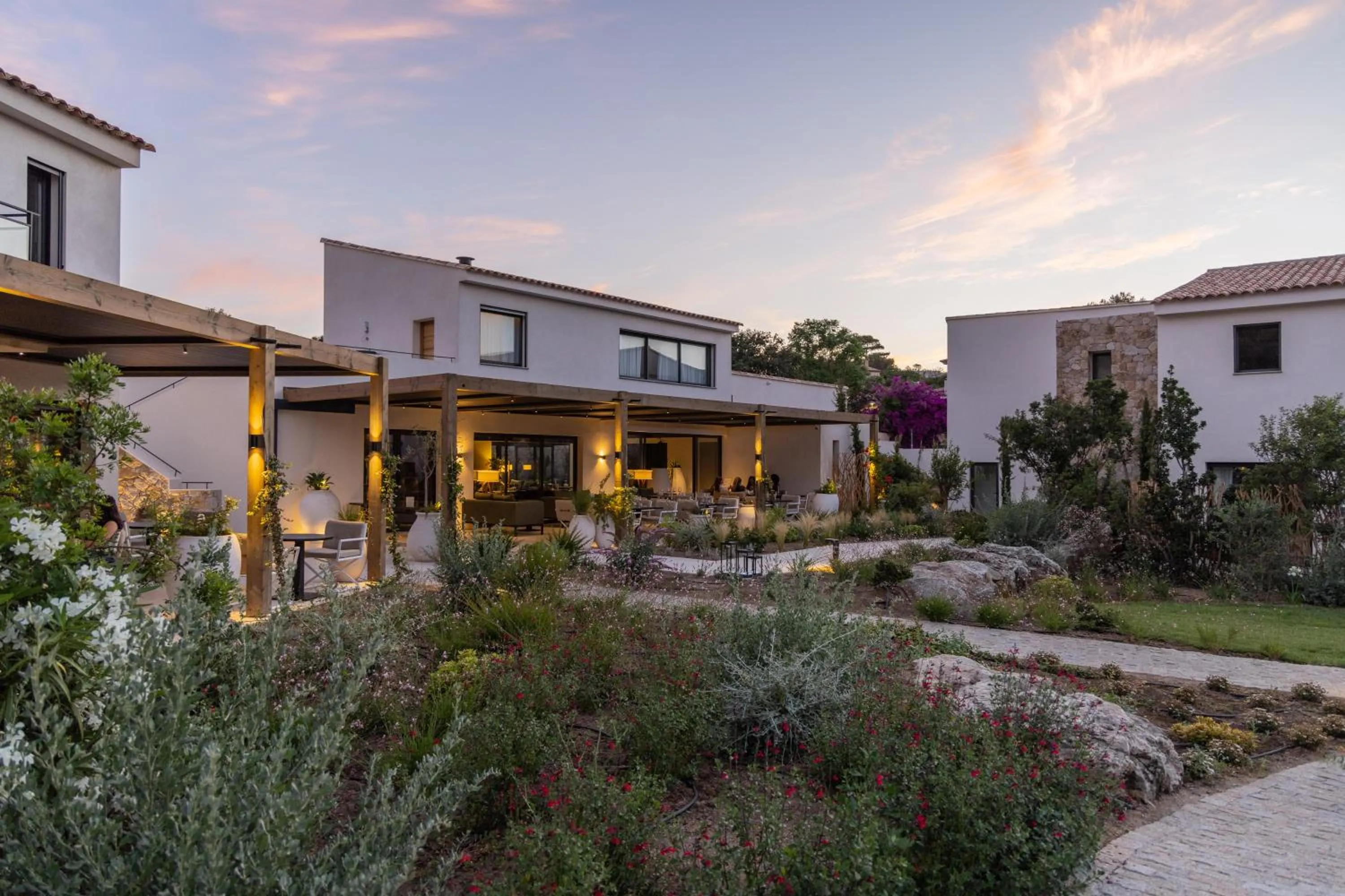 Property building in Casa Paradisu