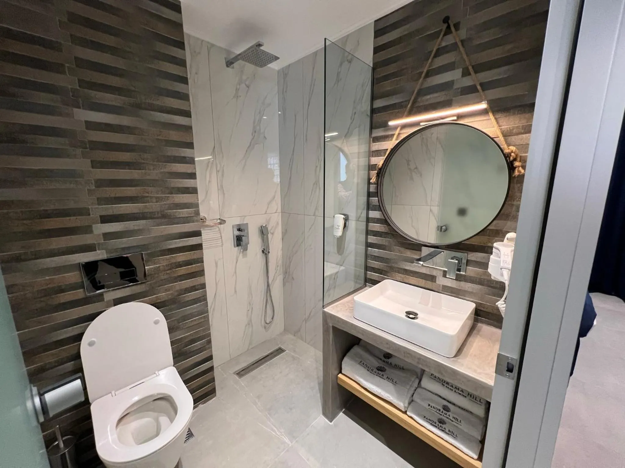 Bathroom in Panorama Hill Hotel