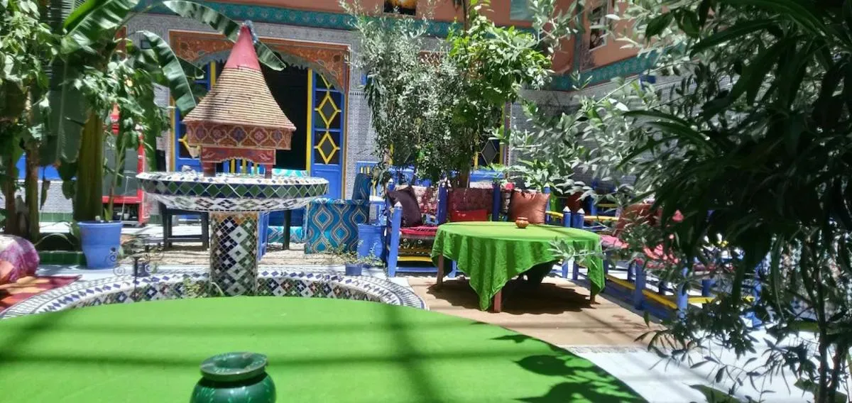 Patio in Riad Carole - Perfect for Families & Groups