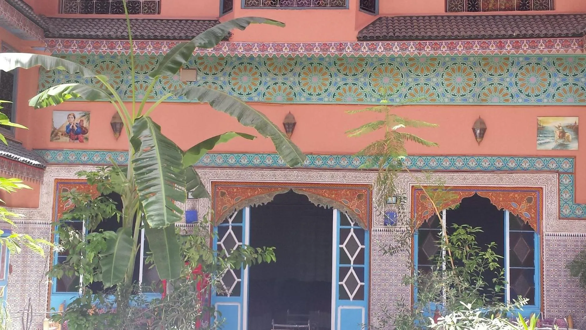 Property building in Riad Carole - Perfect for Families & Groups
