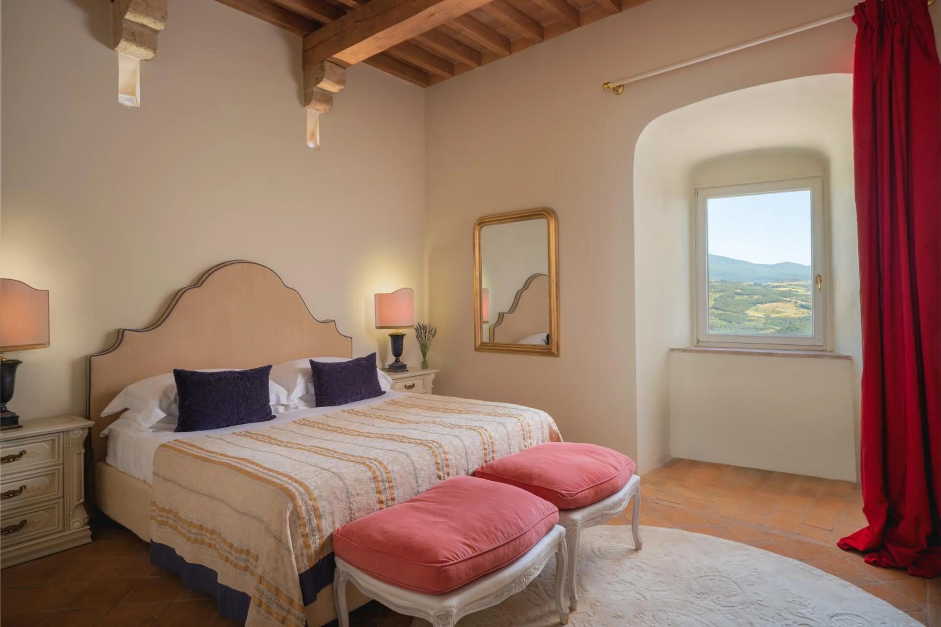 Bed in Castello di Velona Resort, Thermal SPA & Winery