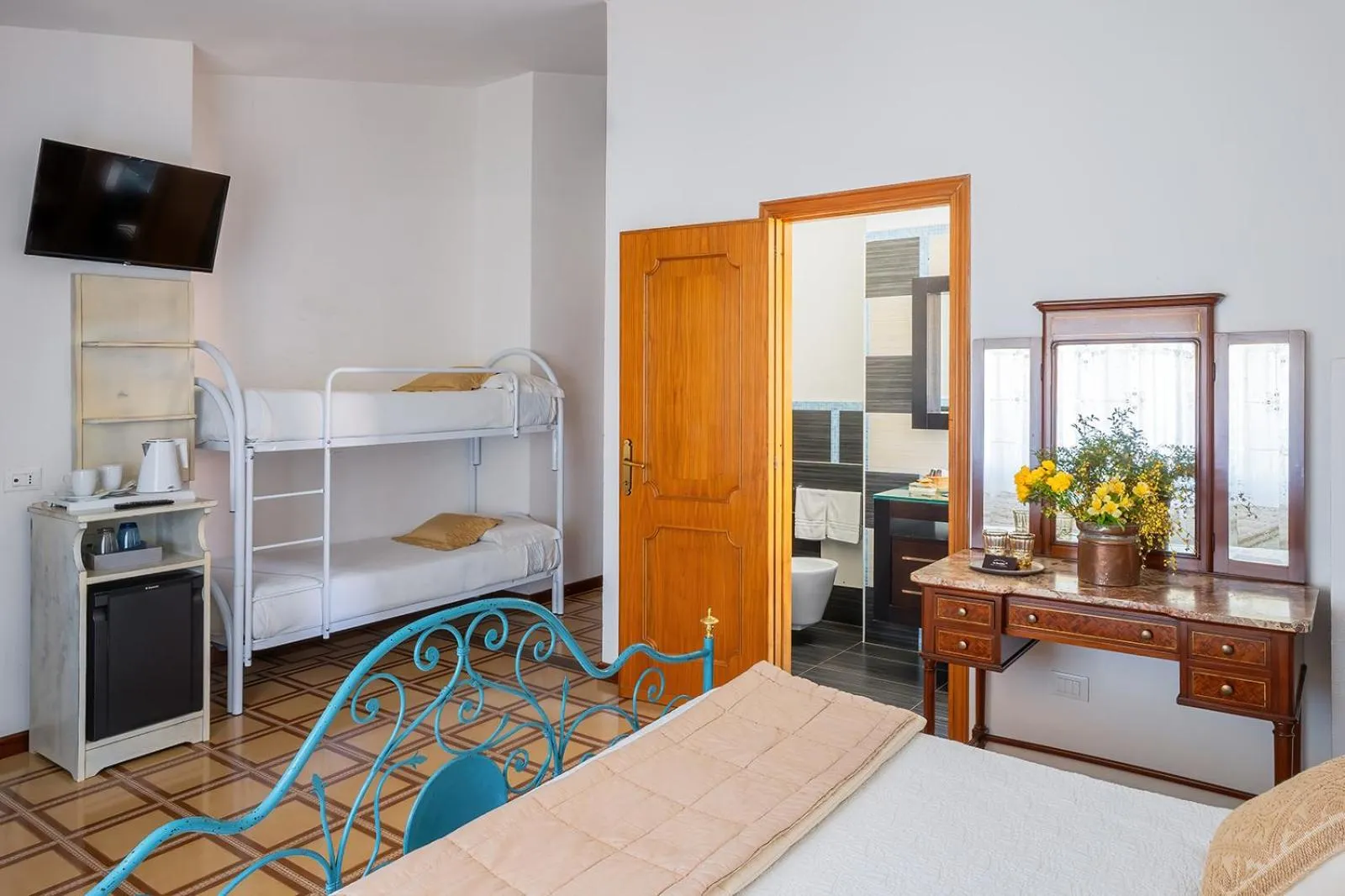 Bedroom in Hotel Su Barchile