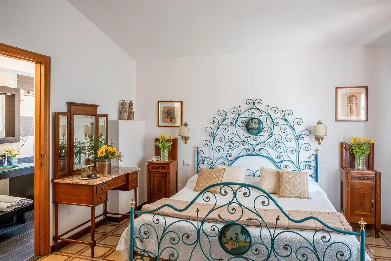 Superior Double Room in Hotel Su Barchile Superior Double Room in Hotel Su Barchile