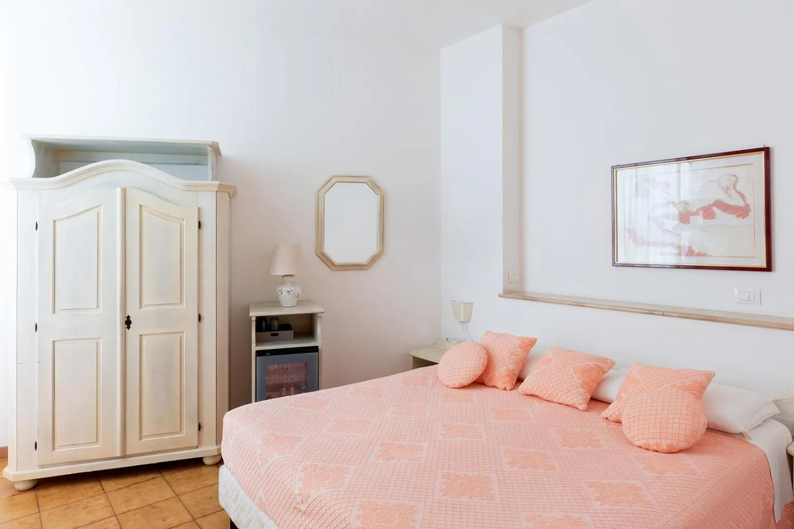 Bedroom in Hotel Su Barchile