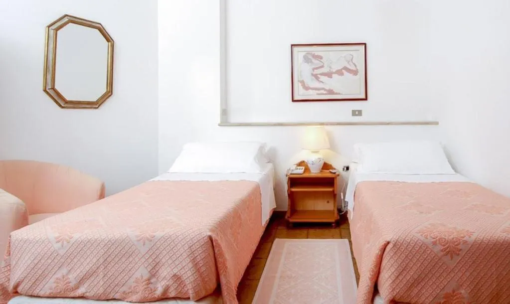 Bedroom in Hotel Su Barchile