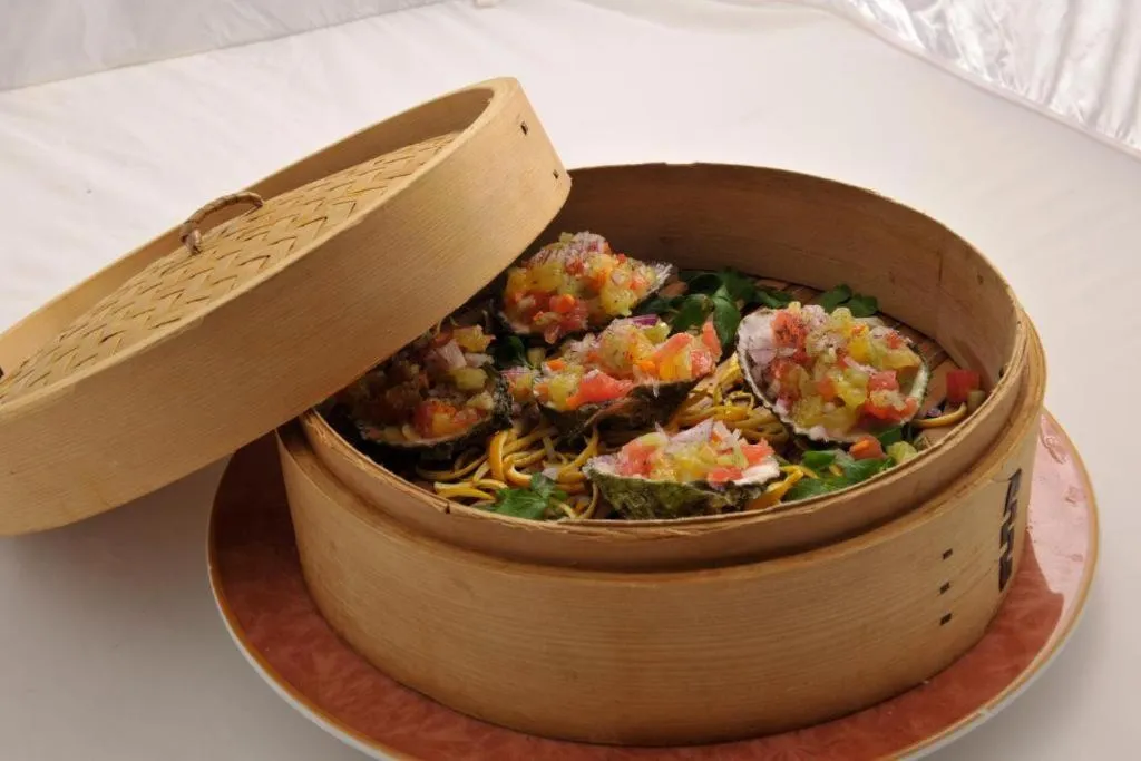 Food in Hotel Su Barchile