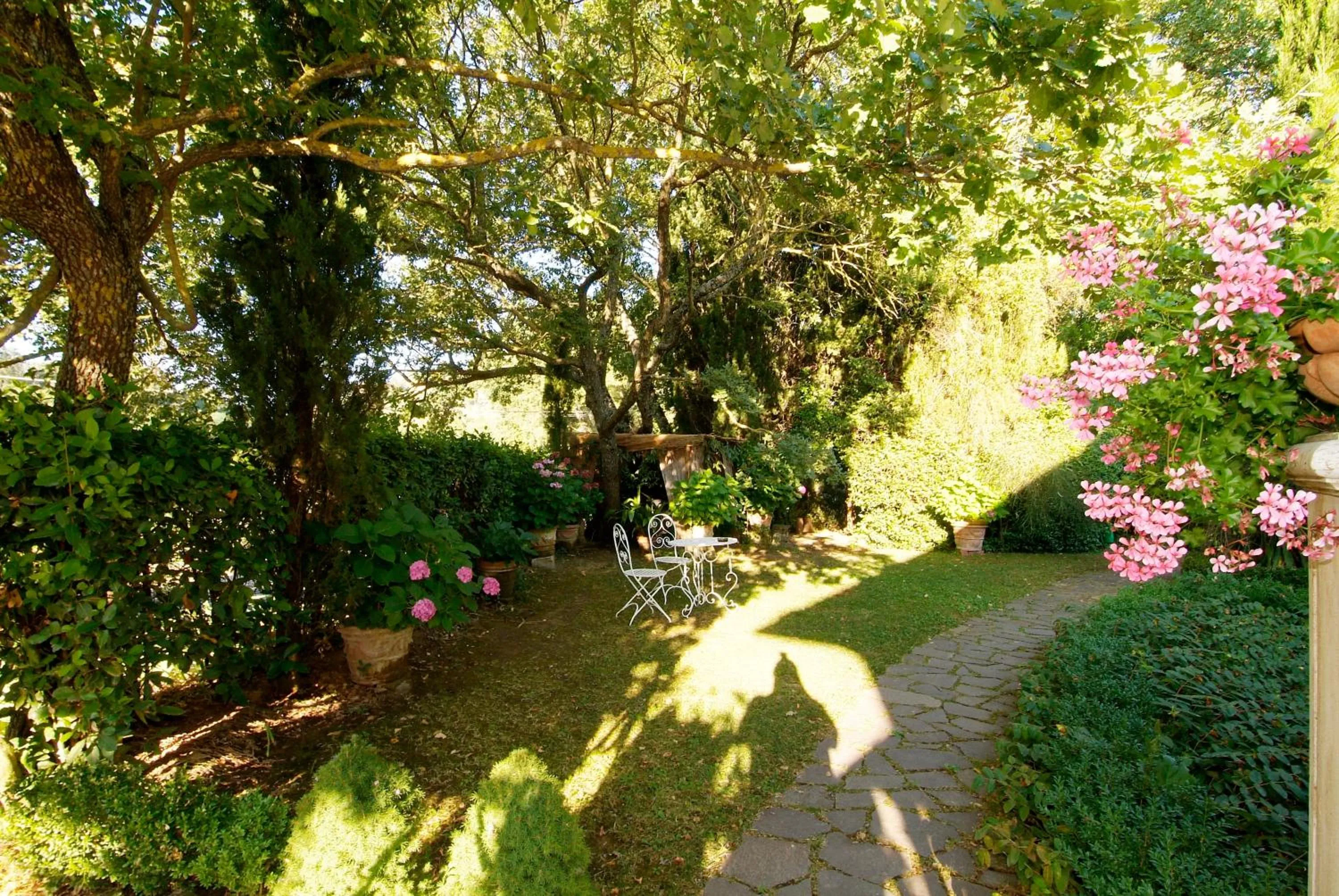 Garden view in Il Rondò Boutique Hotel