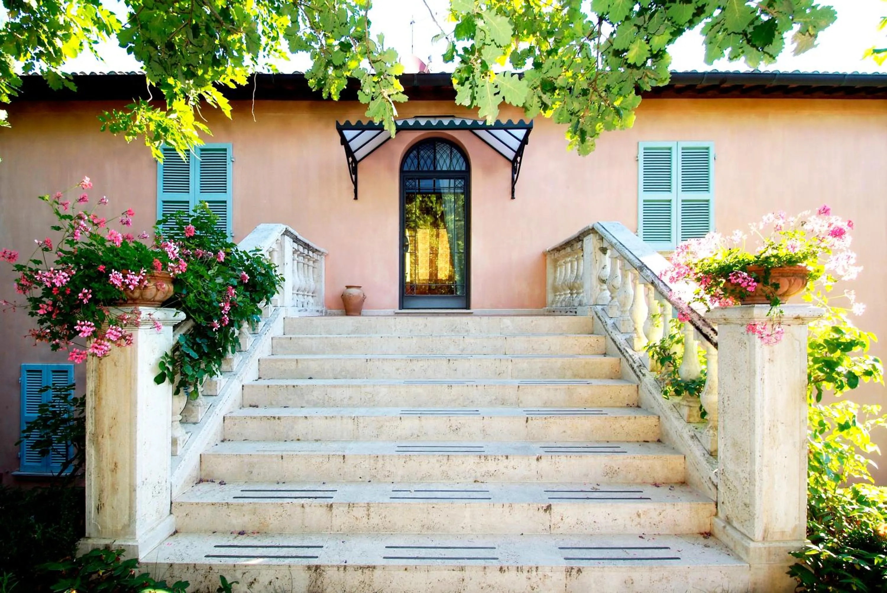 Facade/entrance in Il Rondò Boutique Hotel
