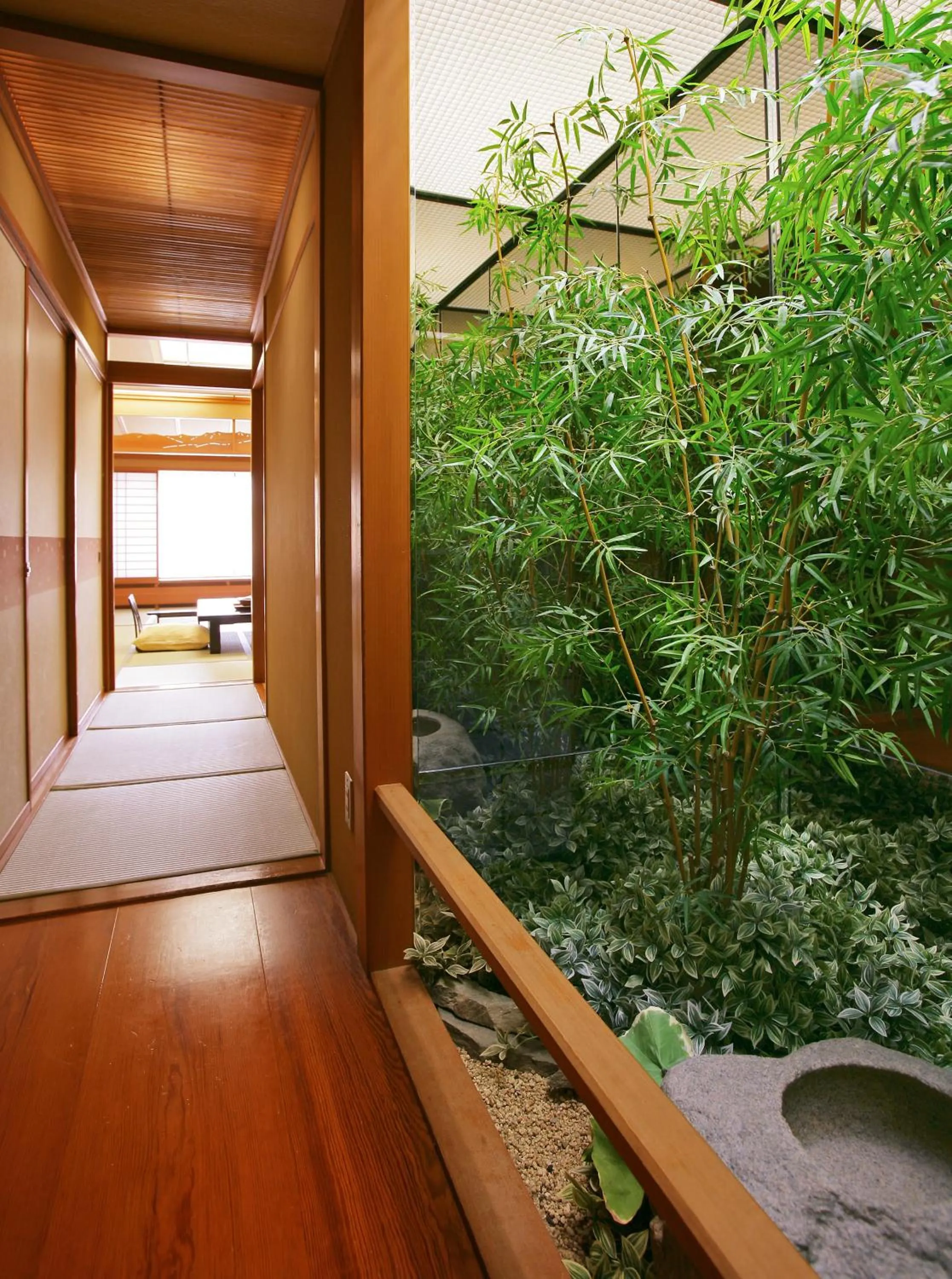 Photo of the whole room in Hayamakan