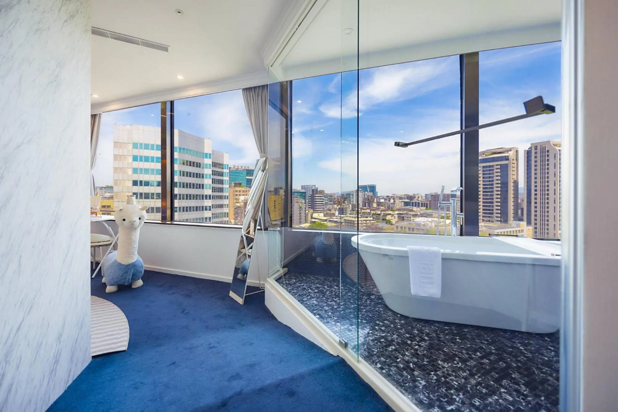 On site in 苓旅松山館 Lininn Tapei Arena